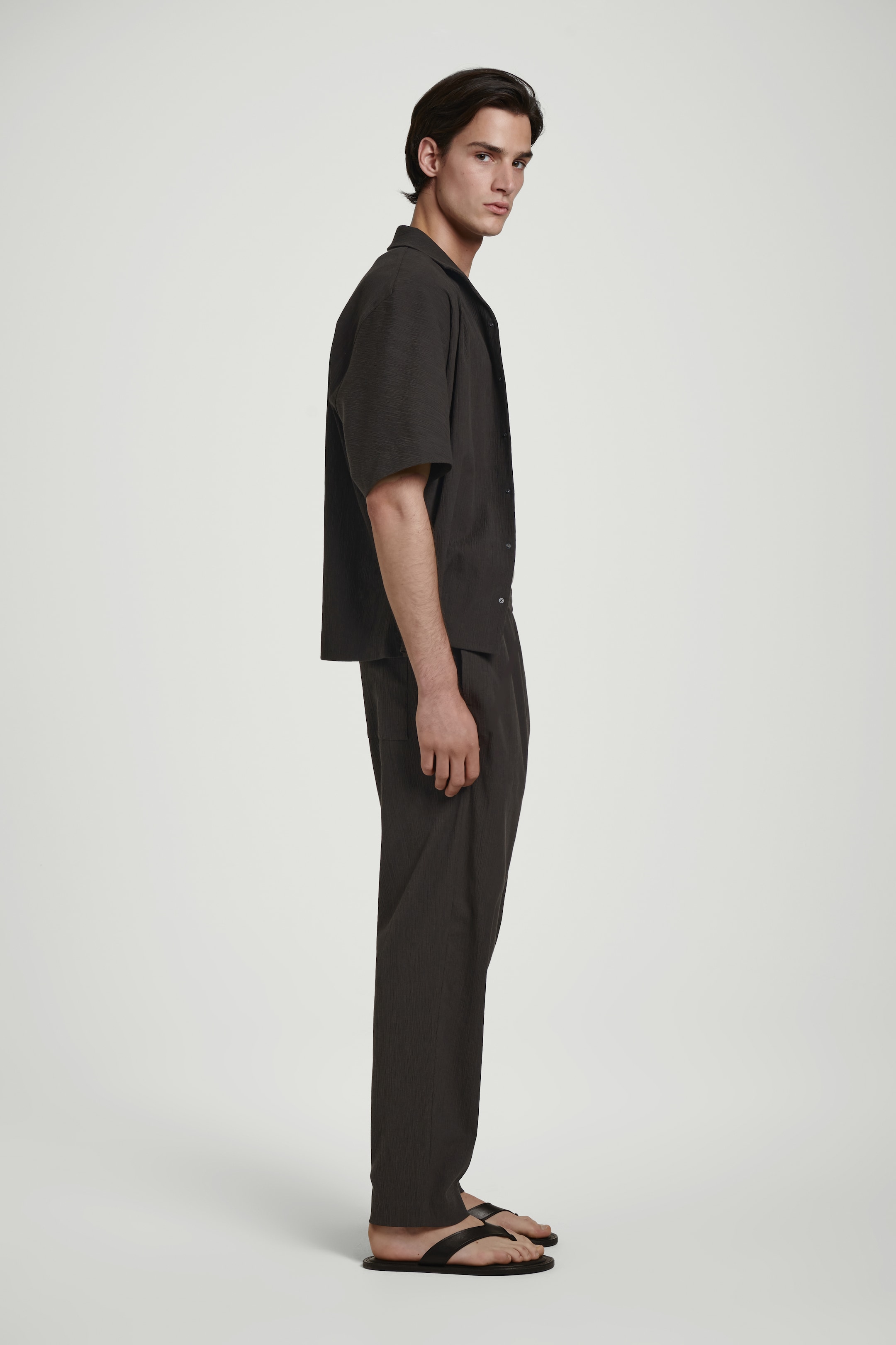 Visualizza immagine più grande: PANTALONI IN COTONE INCRESPATO - MARRONE SCURO - UOMO | H&M IT 6