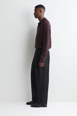 CABLE-KNIT PURE CASHMERE POLO SWEATER — BURGUNDY 3