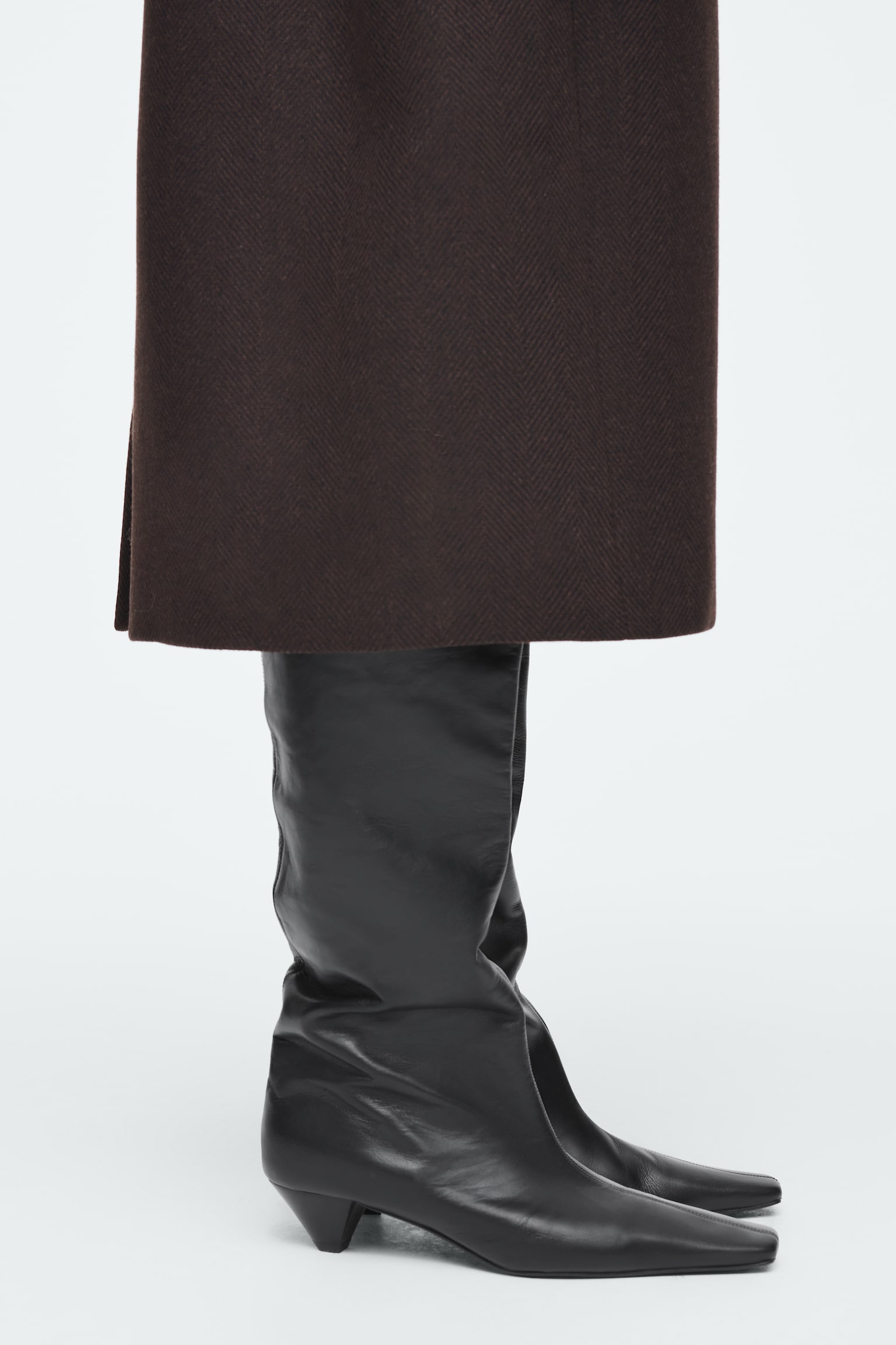 SLOUCHED LEATHER KNEE-HIGH BOOTS - BLACK - 4