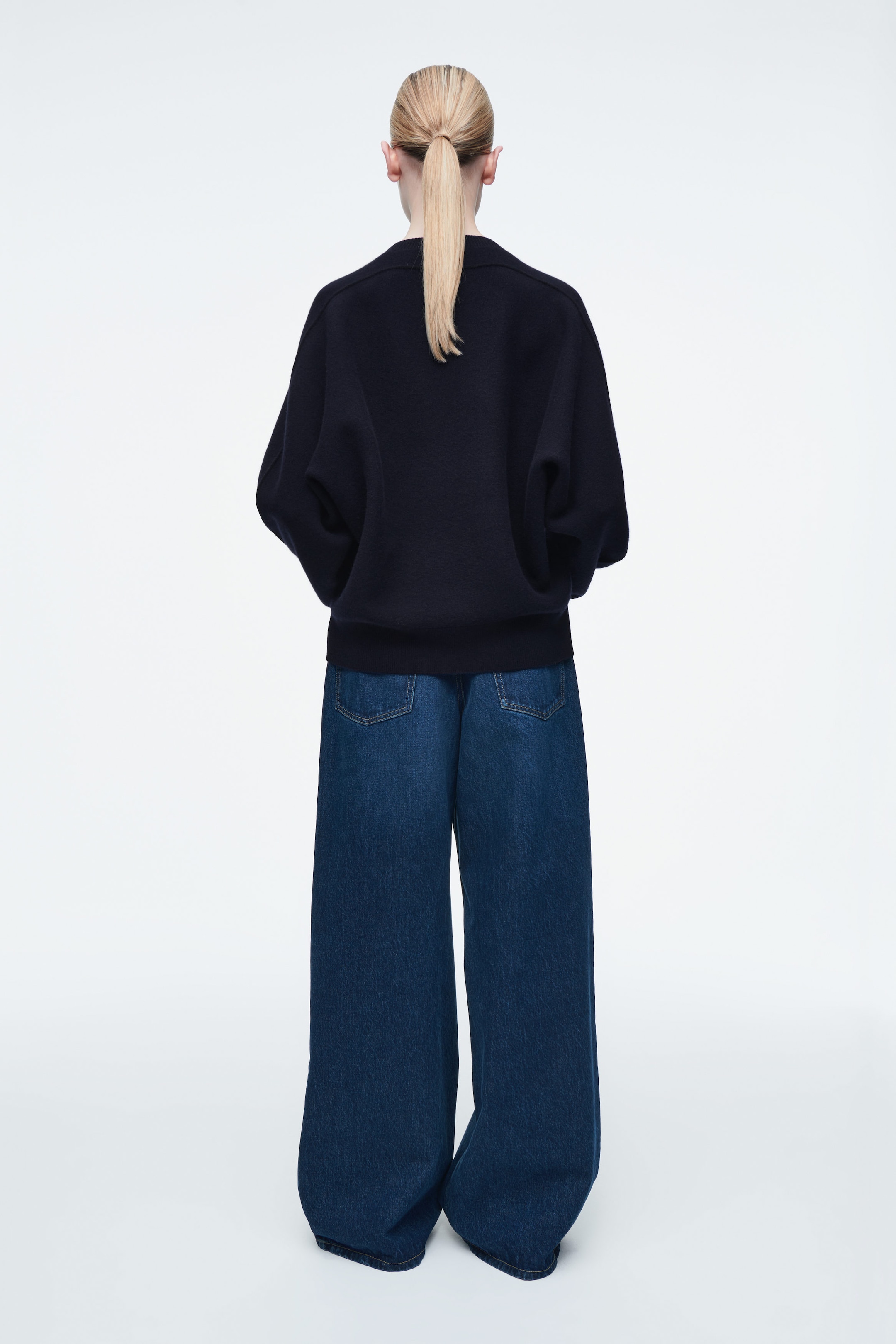 ROUNDED DOUBLE-FACED WOOL JUMPER