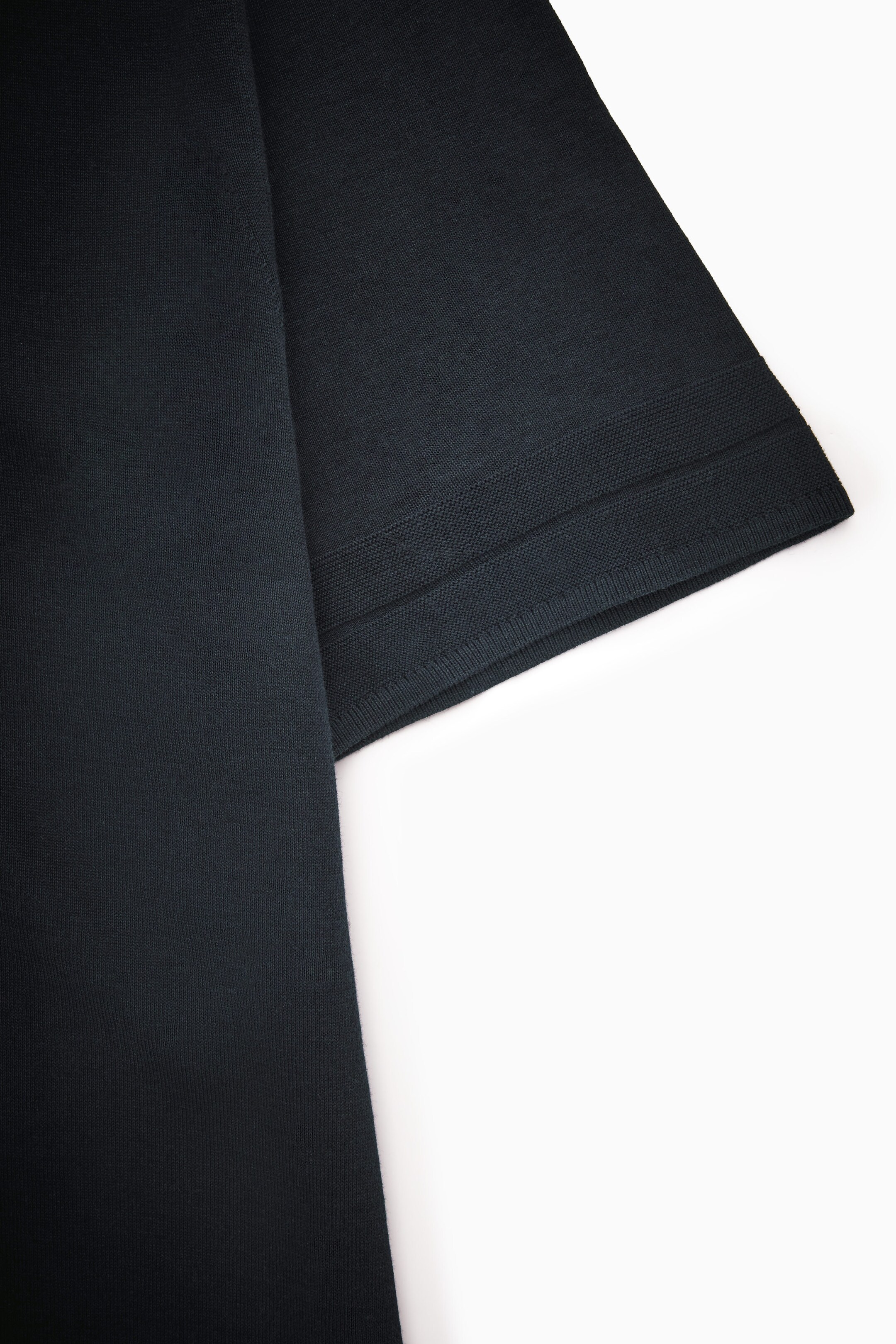 StillMedia/DescriptiveDetail