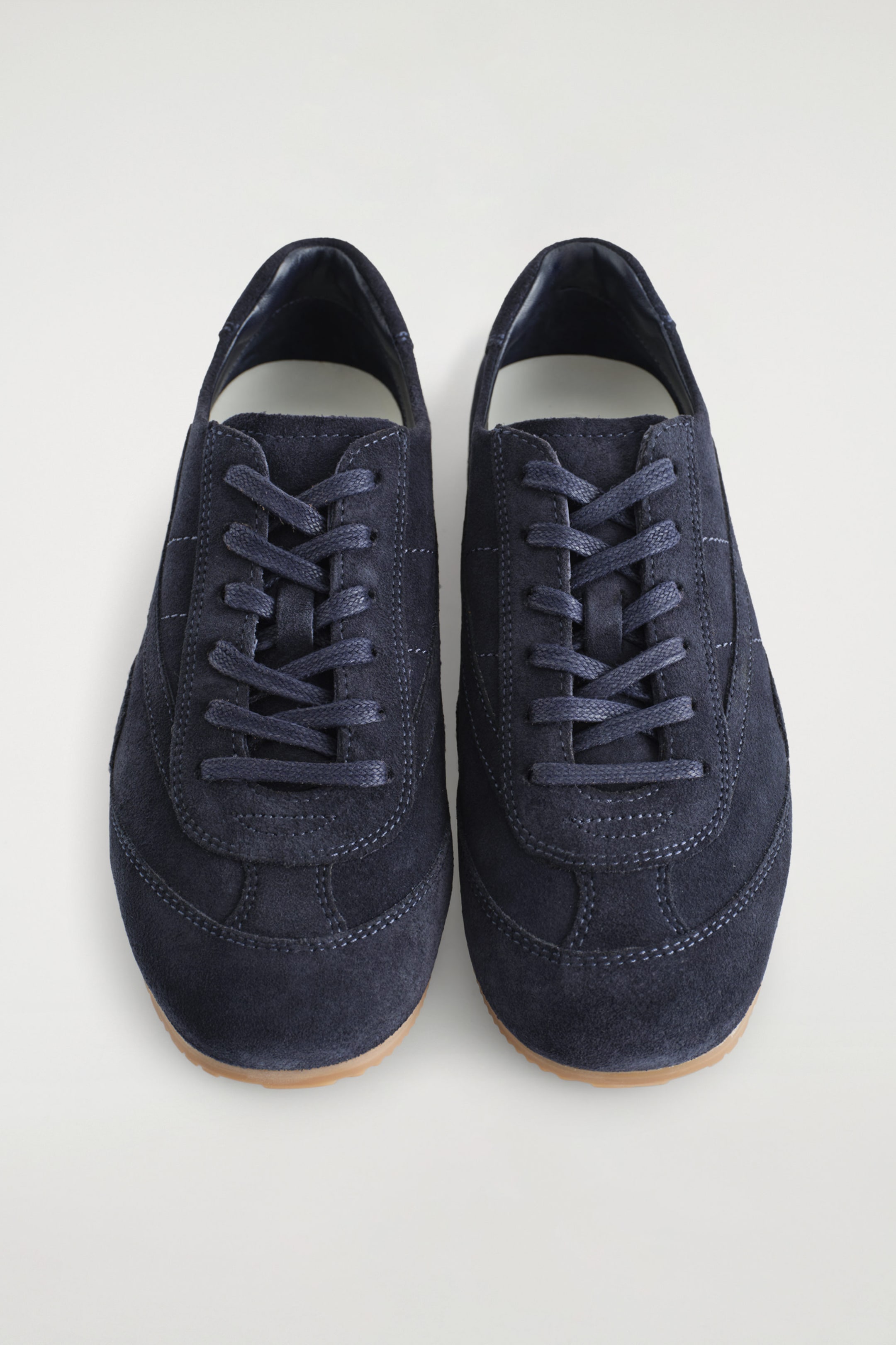 MINIMAL LEATHER SNEAKERS