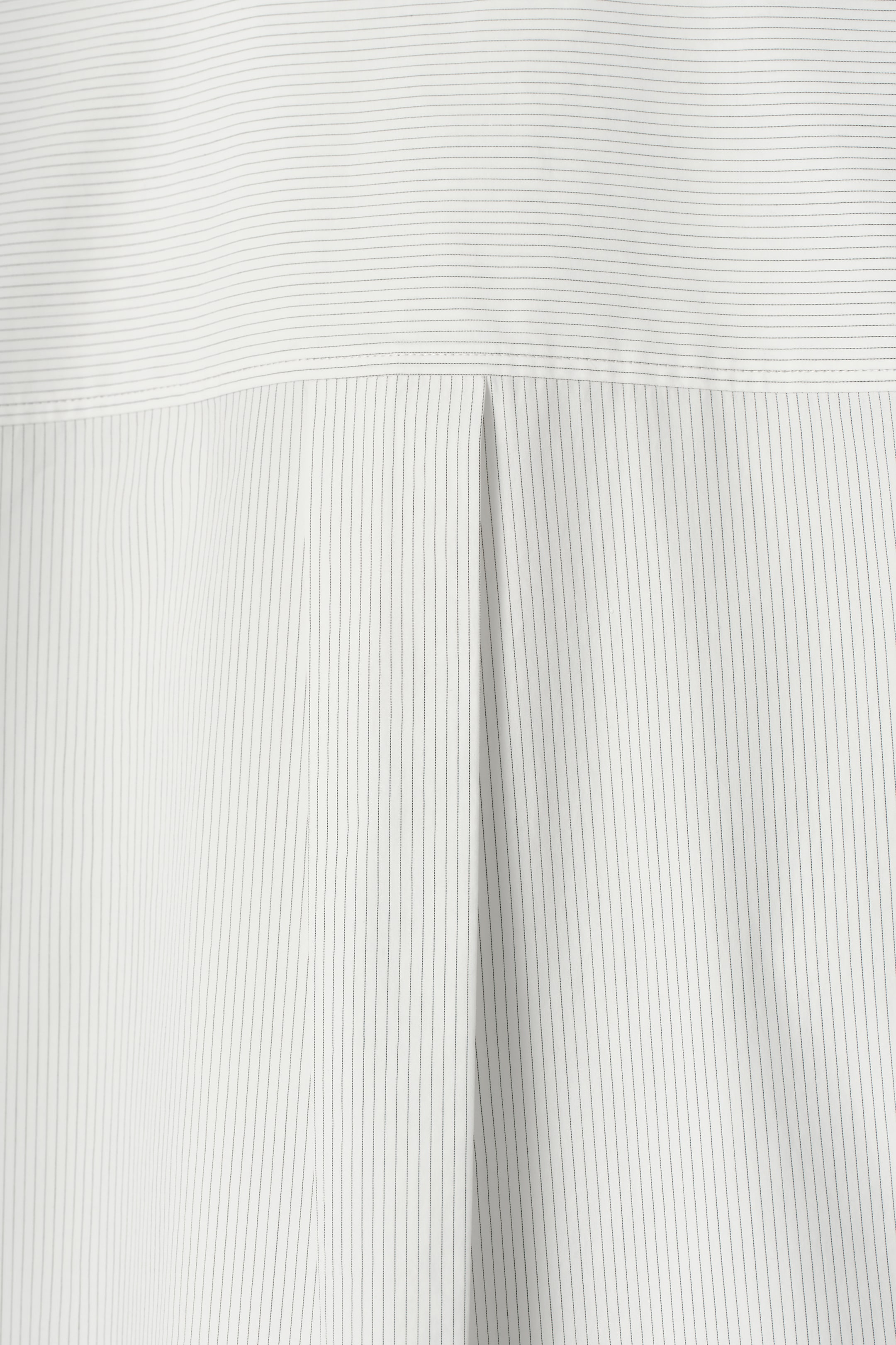 Visualizza immagine più grande: CAMICIA SARTORIALE IN COTONE PIMA - AVORIO / GESSATO - DONNA | H&M IT 7