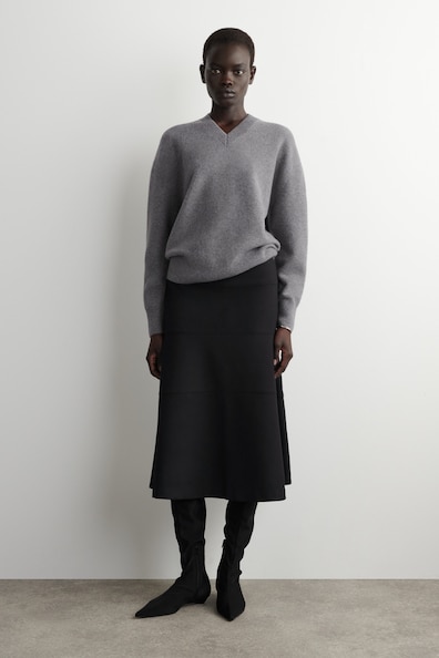 3d rose on wool grey v-neck sweater main image 1
