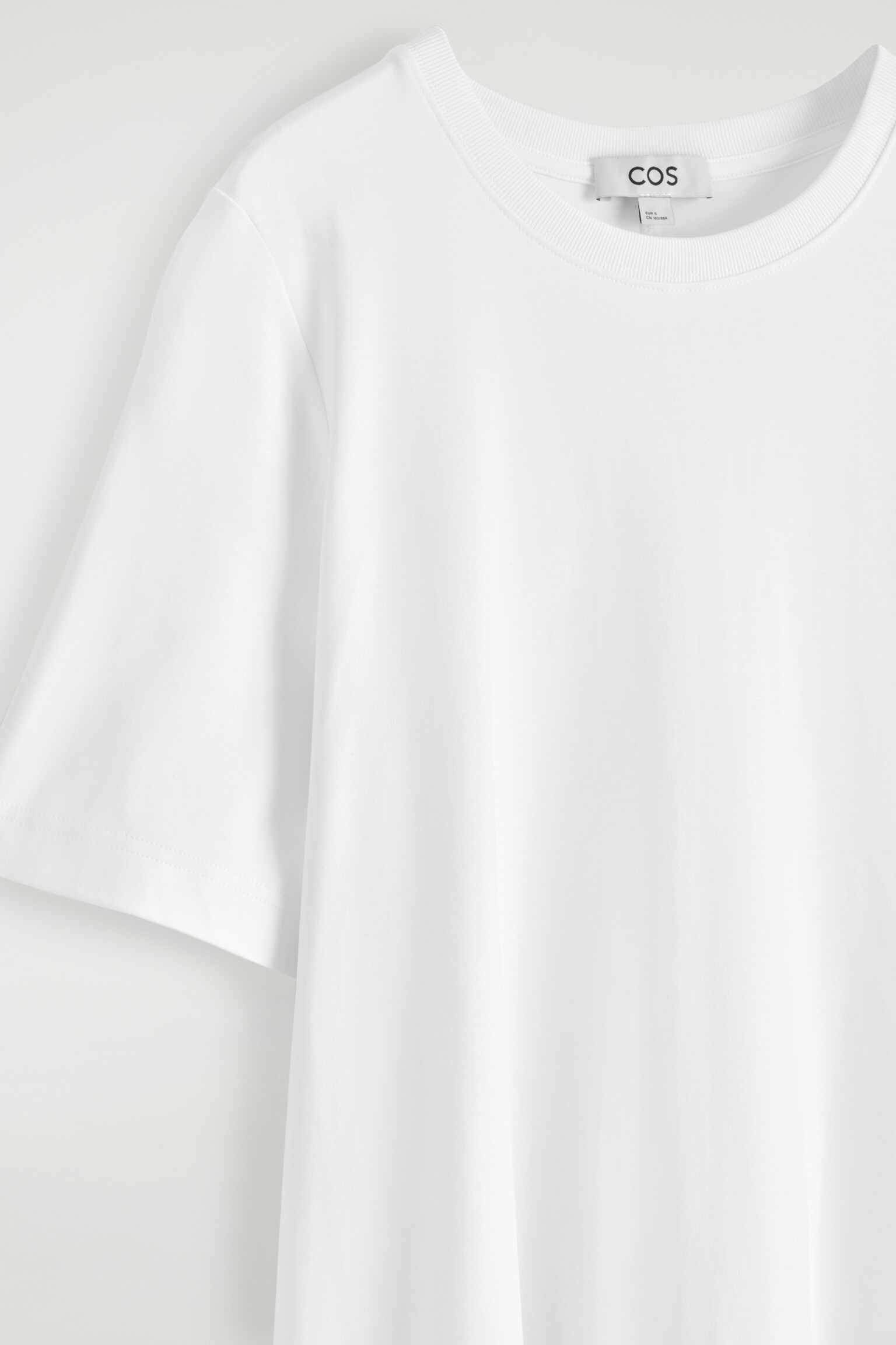 VESTIDO-CAMISETA CORTO ACAMPANADO - BLANCO/NEGRO/ROJO - 3