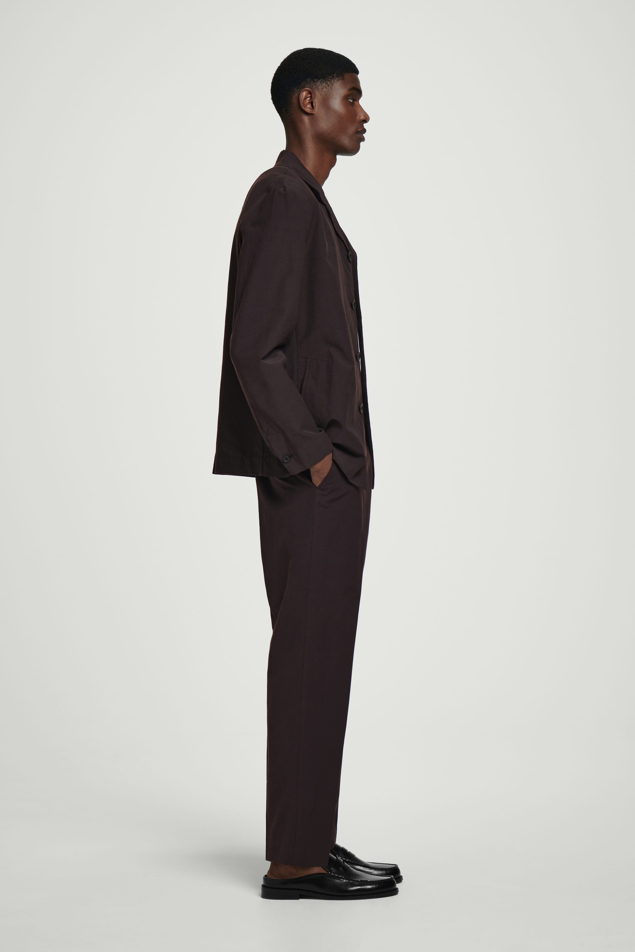 TAILORED STRAIGHT-LEG PANTS