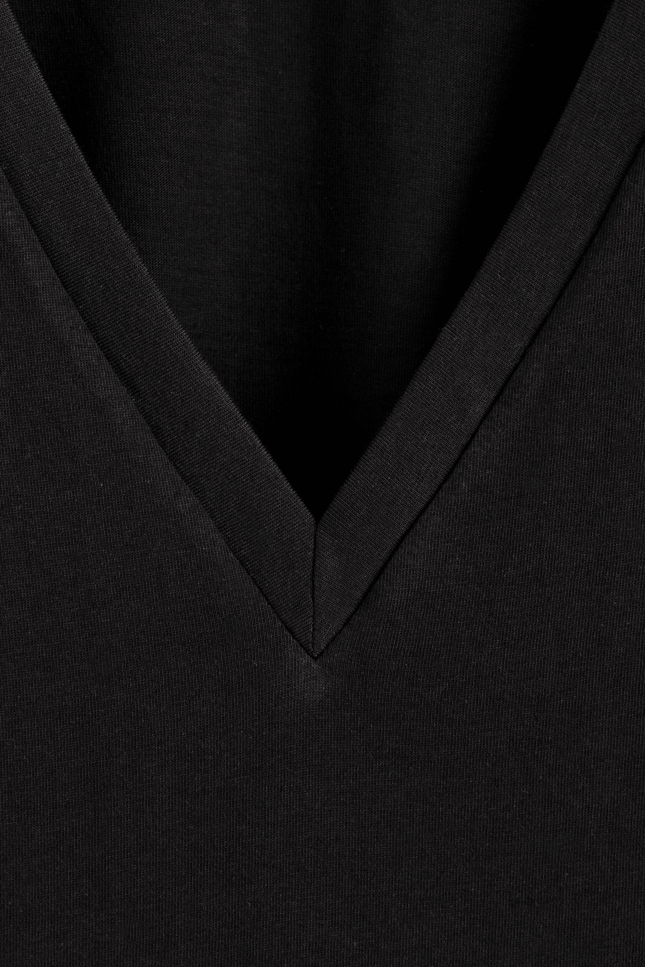 StillMedia/DescriptiveDetail