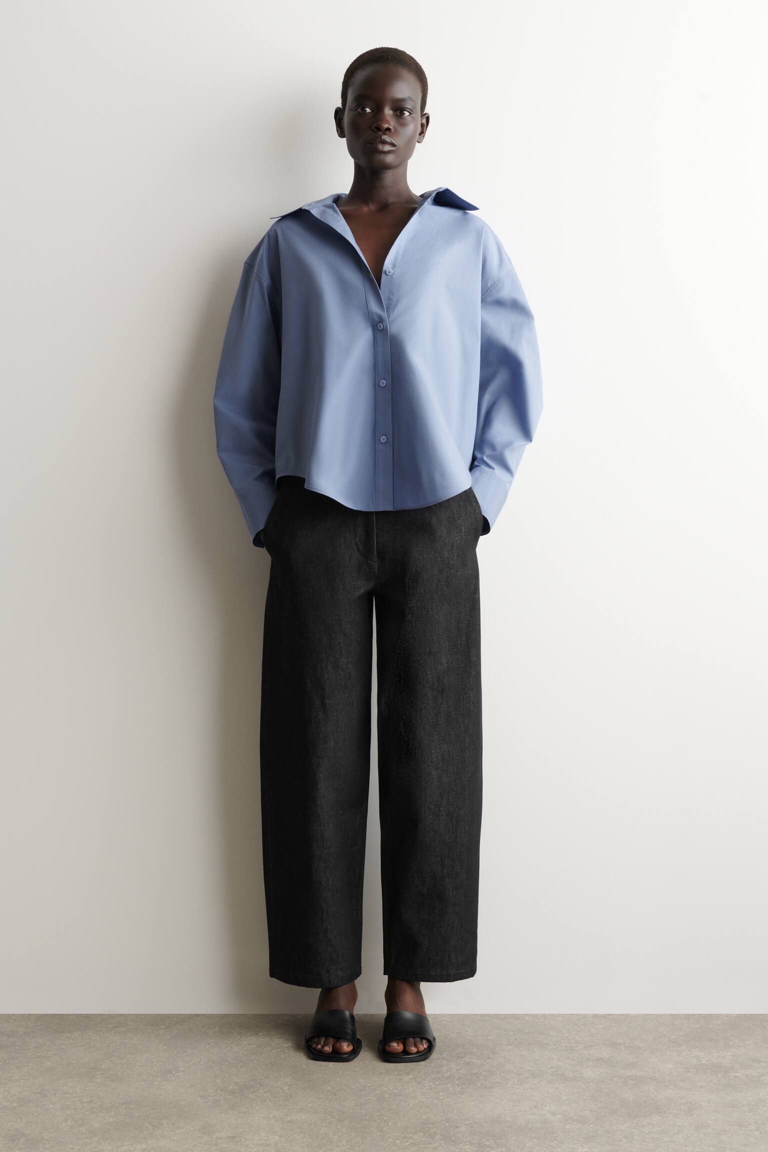 Skjorte med åben krave i bomuld - BLÅ - 4