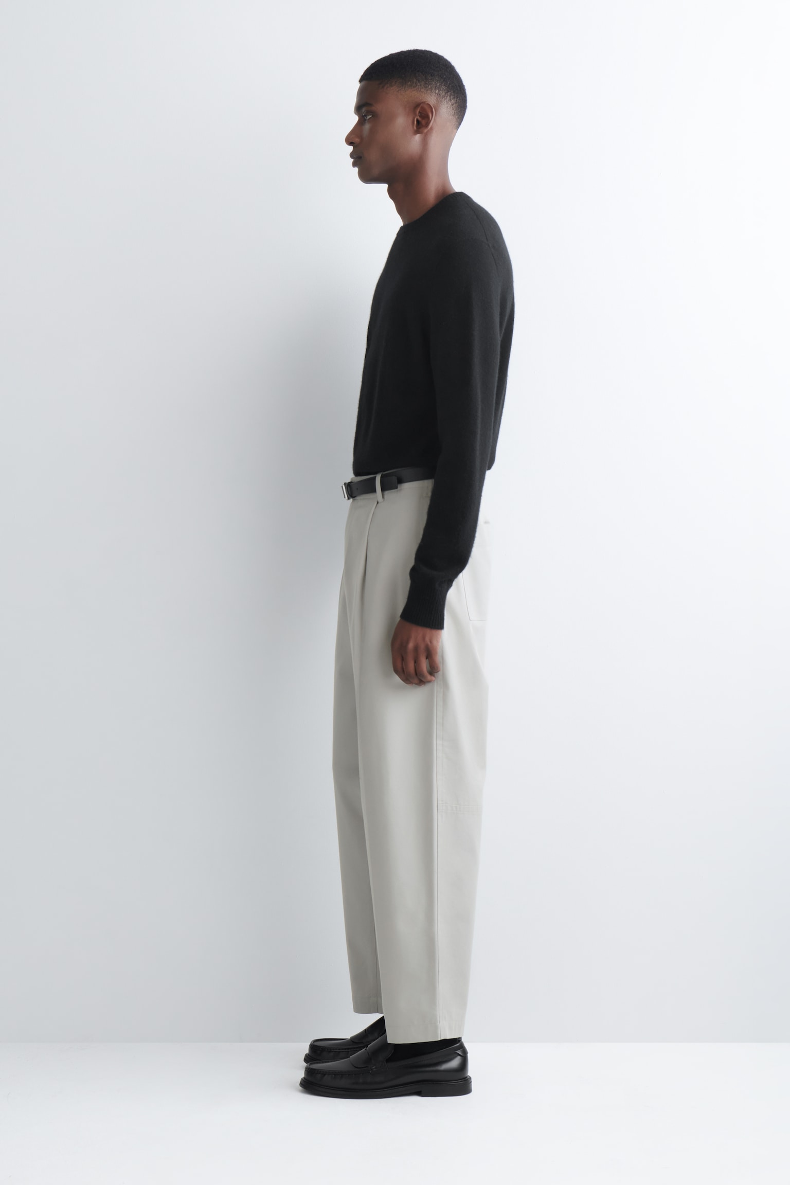 ZKRÁCENÉ BAVLNĚNÉ KALHOTY S ROVNÝMI NOHAVICEMI - SVĚTLE ŠEDÁ/HNĚDÁ - 3