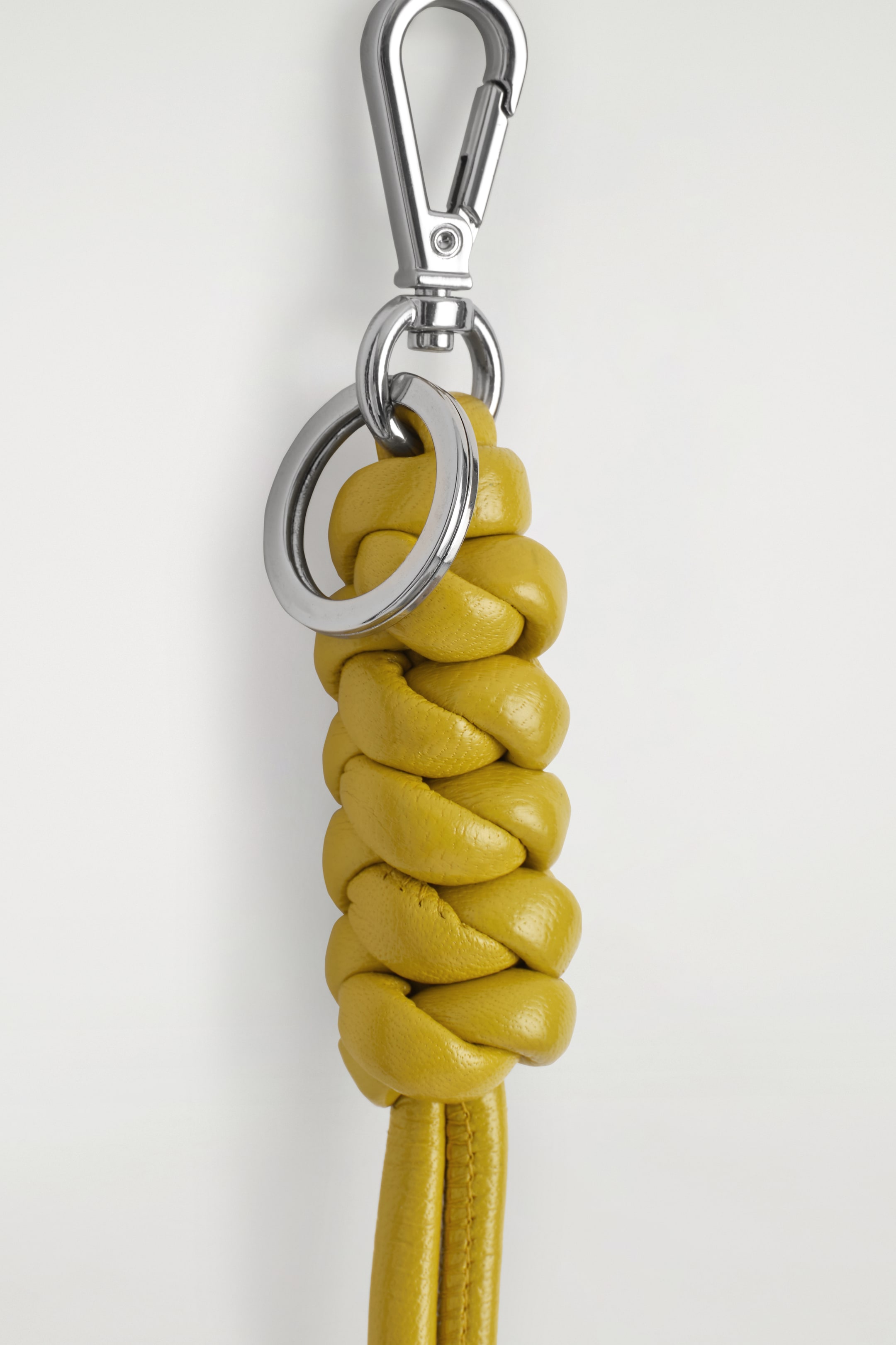 Visualizza immagine più grande: PORTACHIAVI CHUNKY IN PELLE CON NODI - GIALLO - UOMO | H&M IT 3