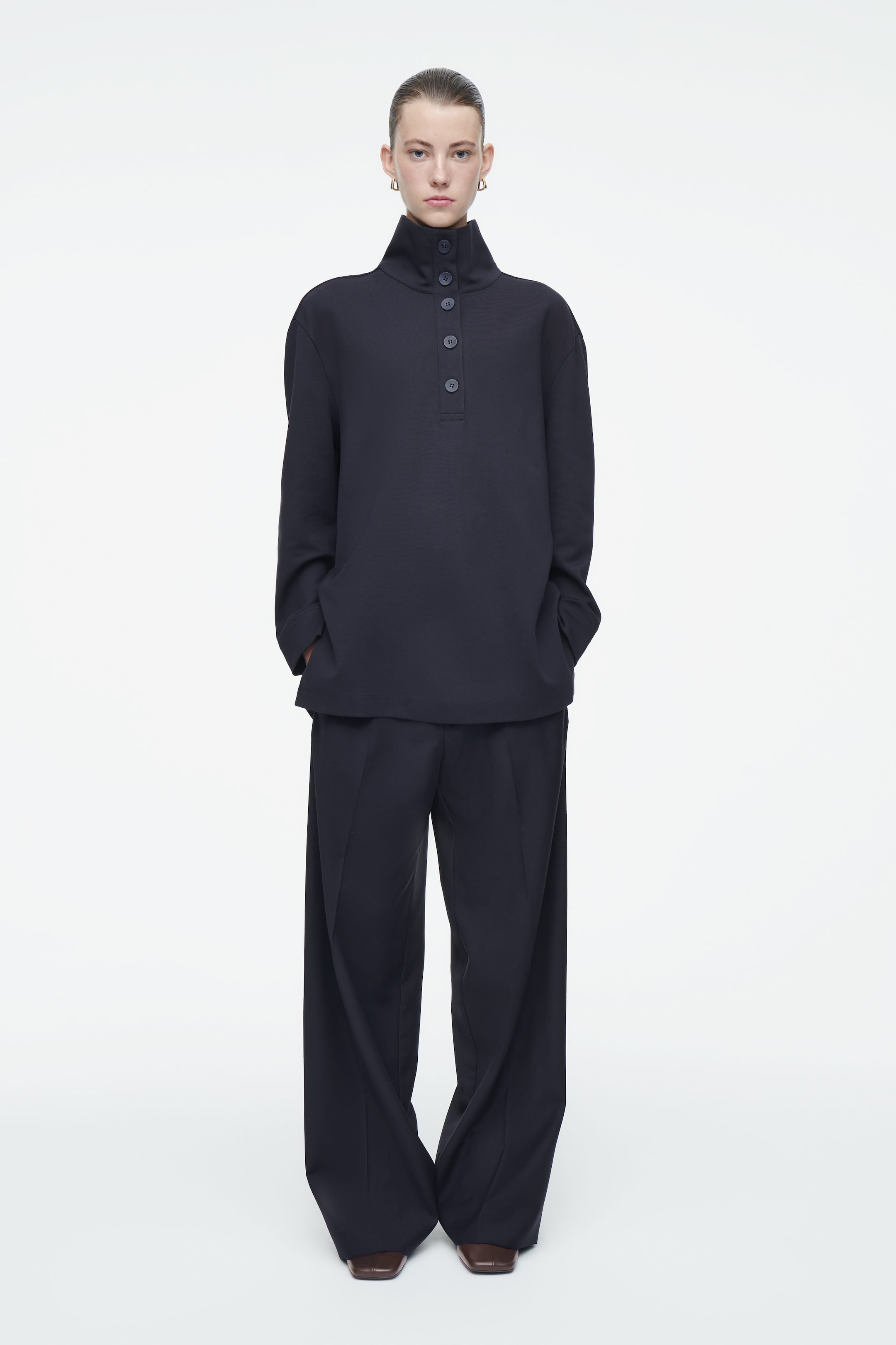 BUTTONED FUNNEL-NECK TOP