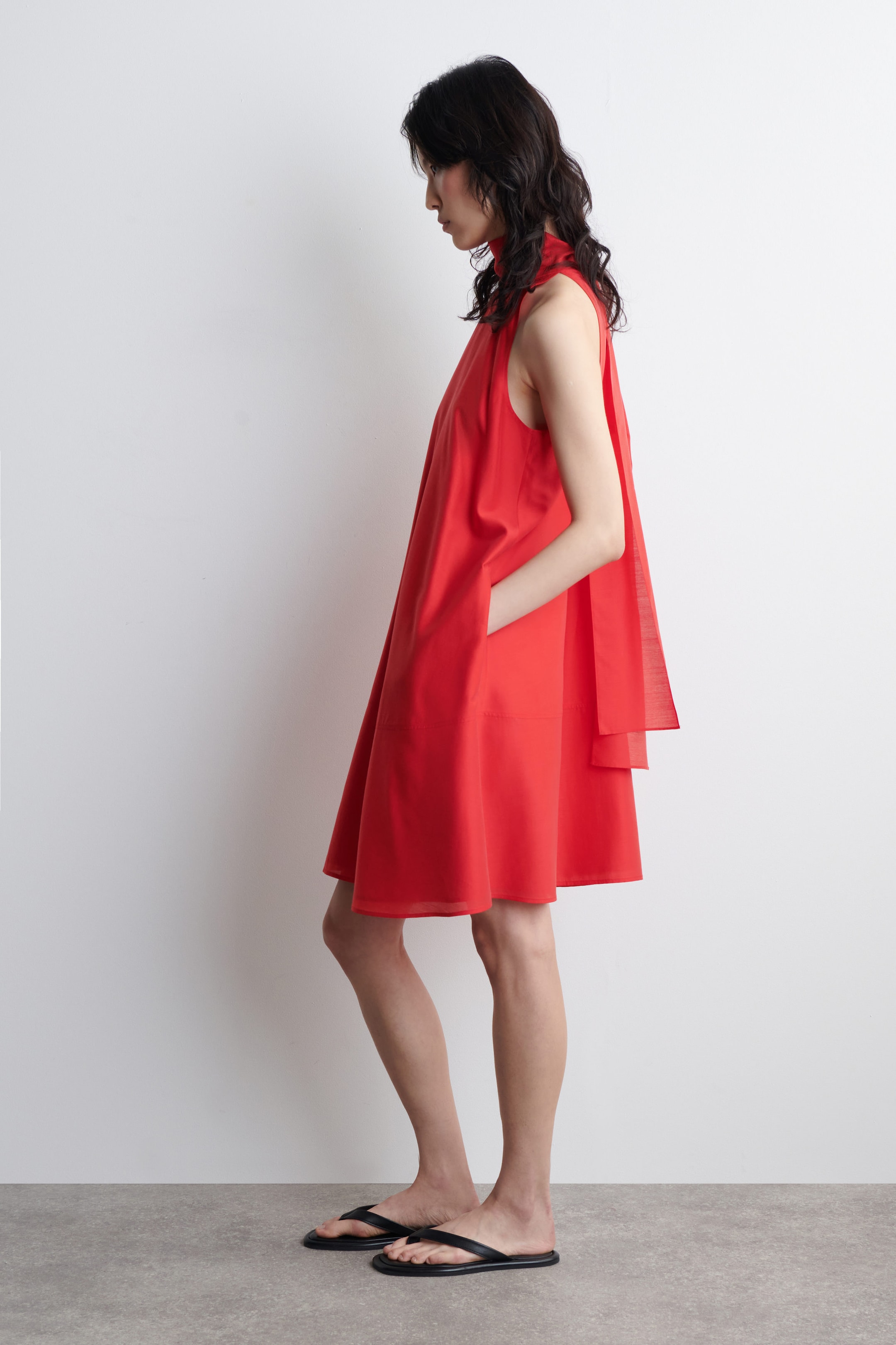 ROBE COURTE À ENCOLURE LICOU FLUIDE