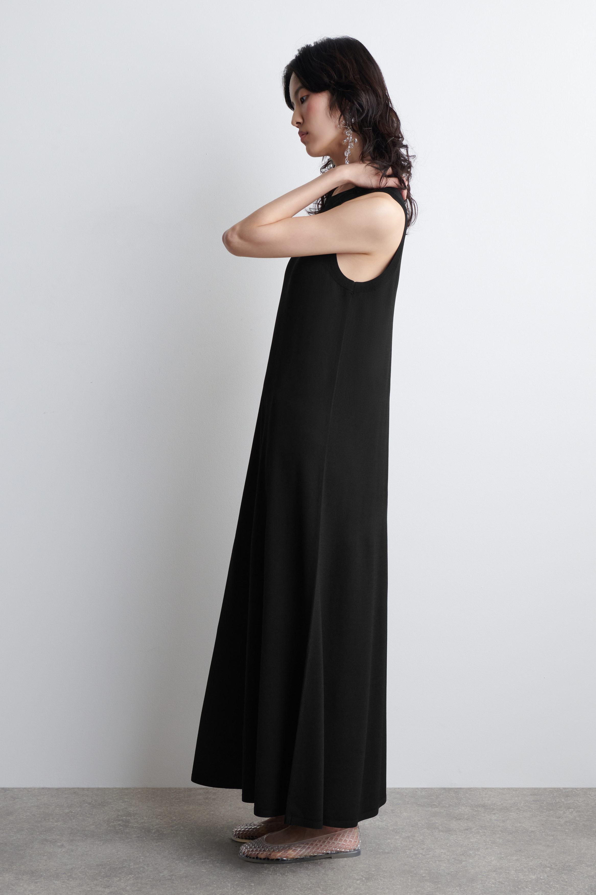 ワンピース KIMHEKIM DETACHABLE CHAIN STRAP WOOL KNITTED DRESS BLACK Contoured Ribs Dress | Wolford United States