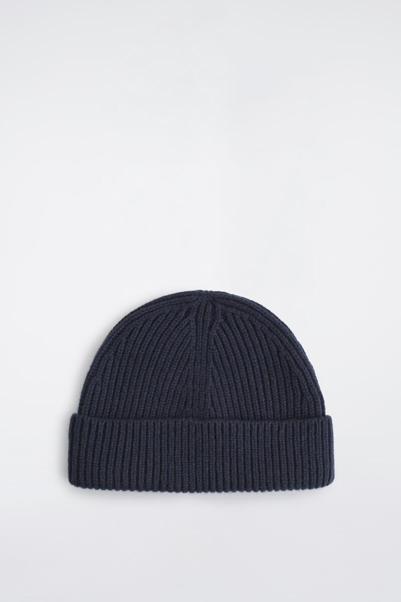 Chunky Ribbed Wool Beanie