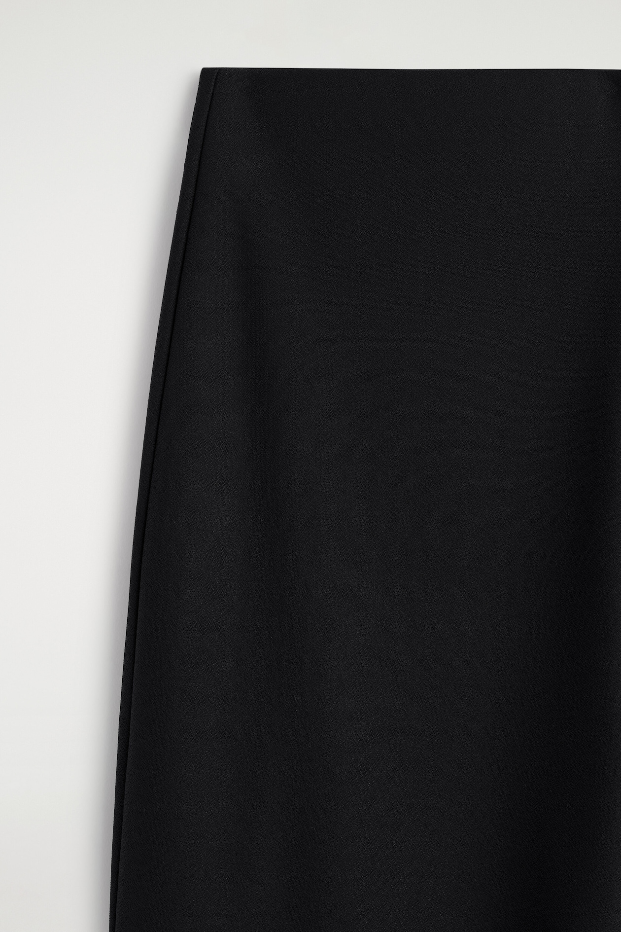 CROPPED STRAIGHT-LEG TROUSERS — BLACK