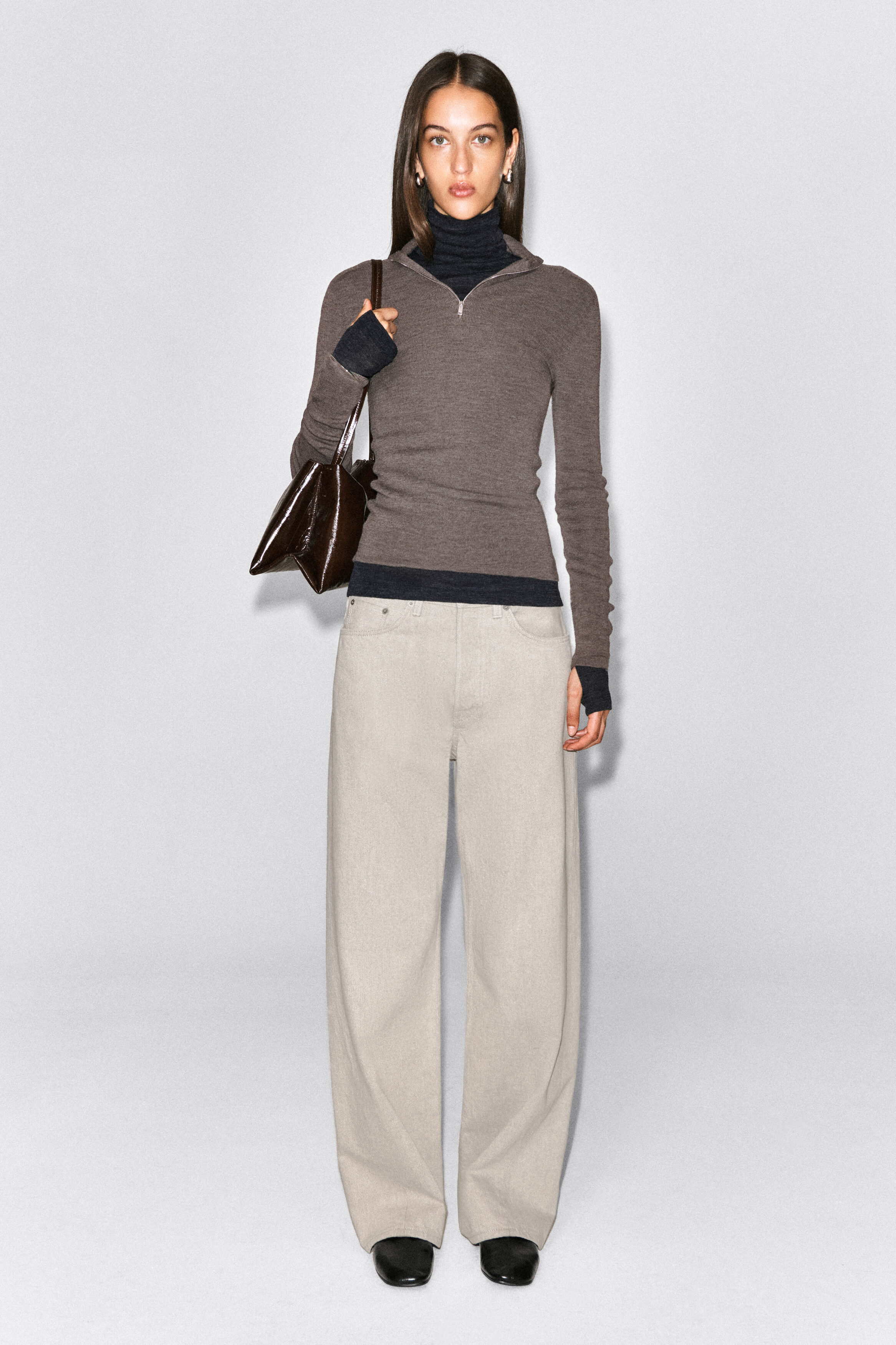 SEAMLESS MERINO WOOL ZIP-UP TOP - LIGHT-BROWN MÉLANGE | COS US