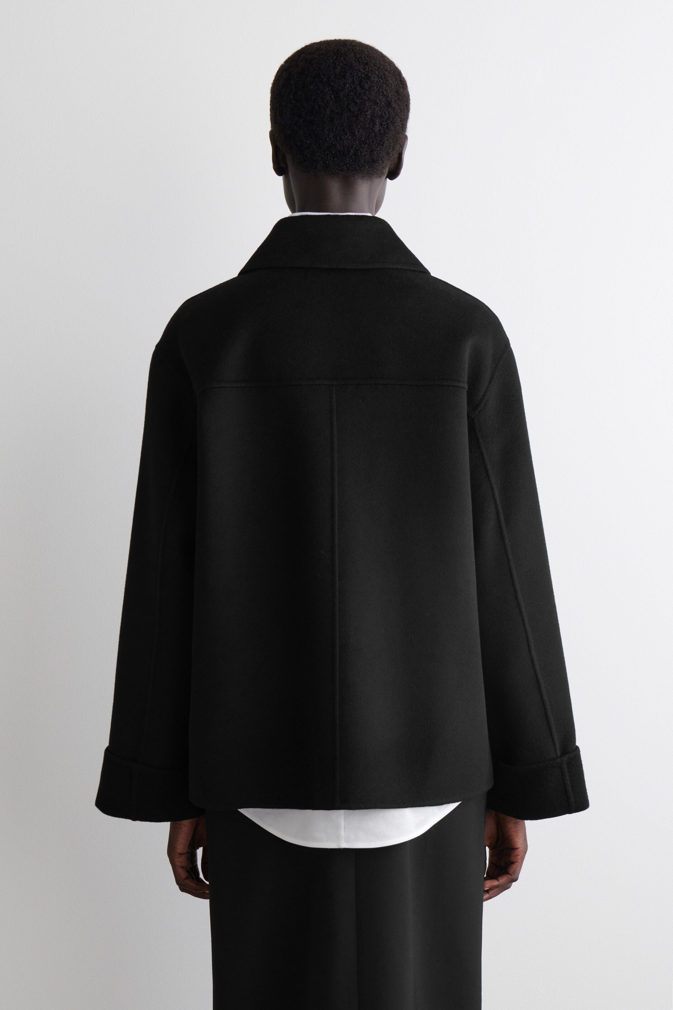 Agrandir l'image: VESTE COURTE EN LAINE DOUBLE FACE - NOIR - FEMME | H&M BE 4