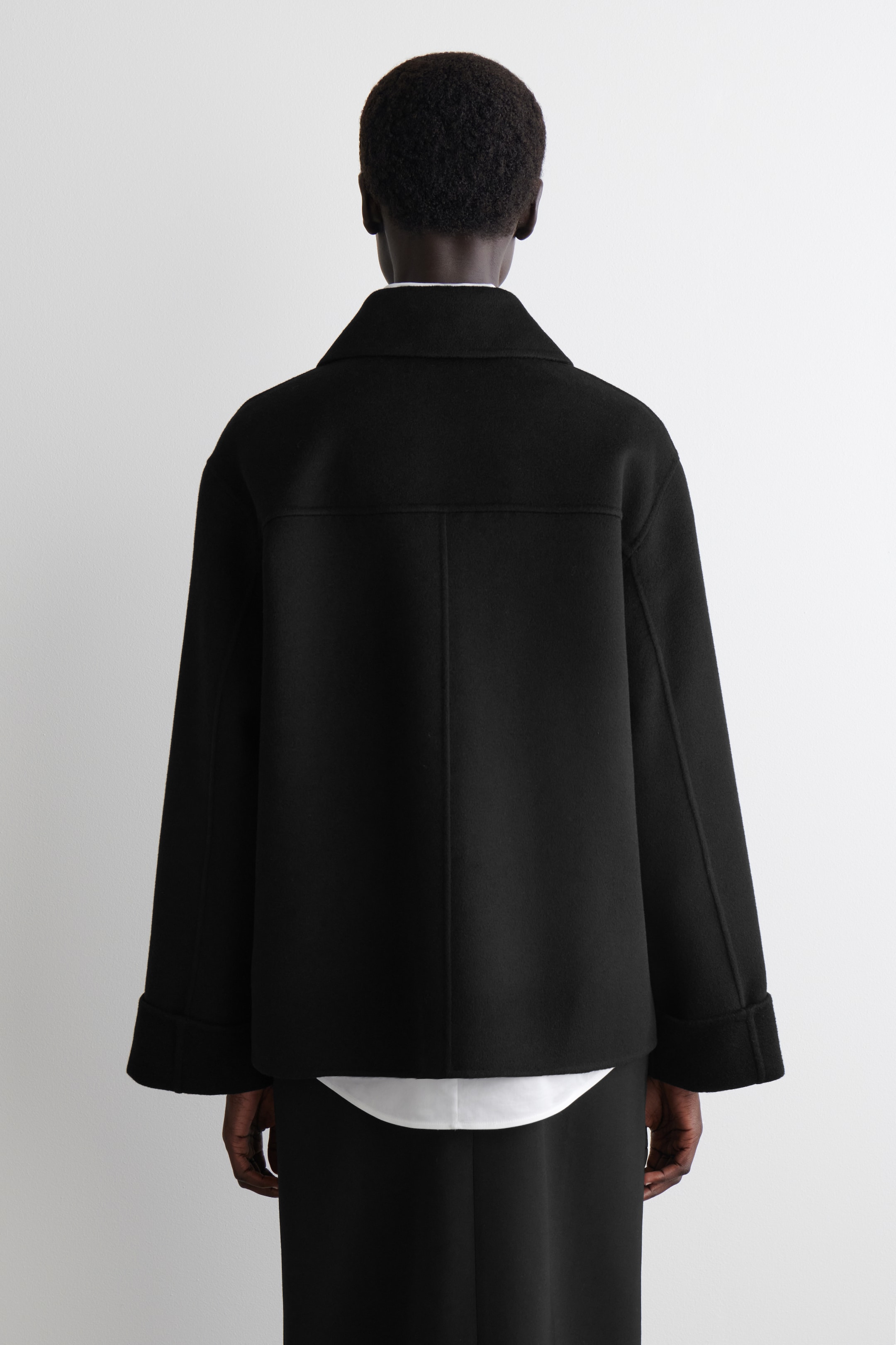Grösseres Bild ansehen: KURZJACKE AUS DOUBLEFACE-WOLLE - SCHWARZ - DAMEN | H&M CH 5