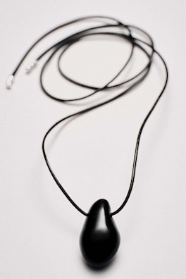 DOMED GLASS PENDANT NECKLACE — BLACK 3