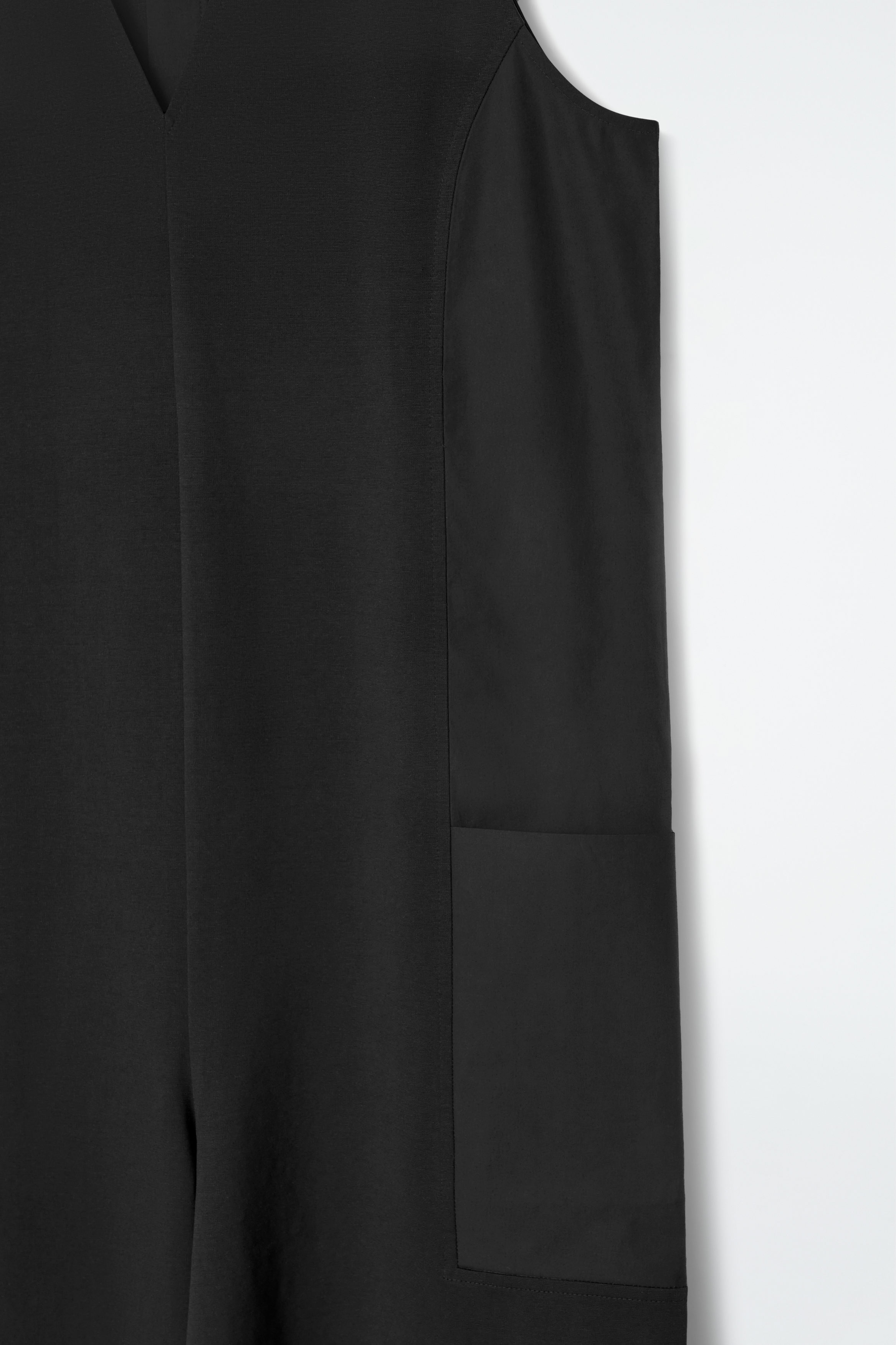 【試着のみ】ARGUE OVERSIZED LADY OVERALL BLACK Women's black pleated jumpsuit IKKS