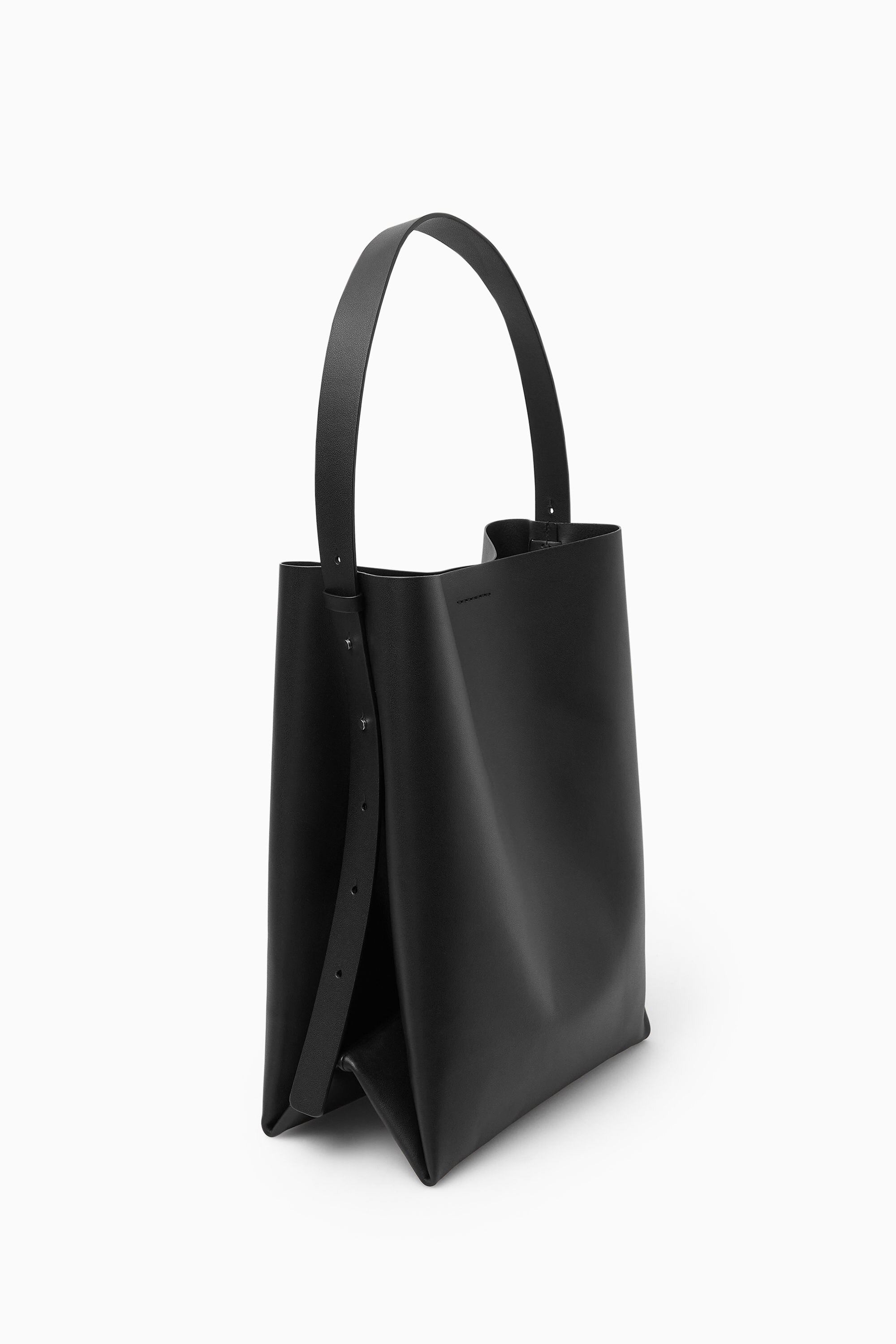 FOLDED SHOPPER - LEATHER - BLACK | COS