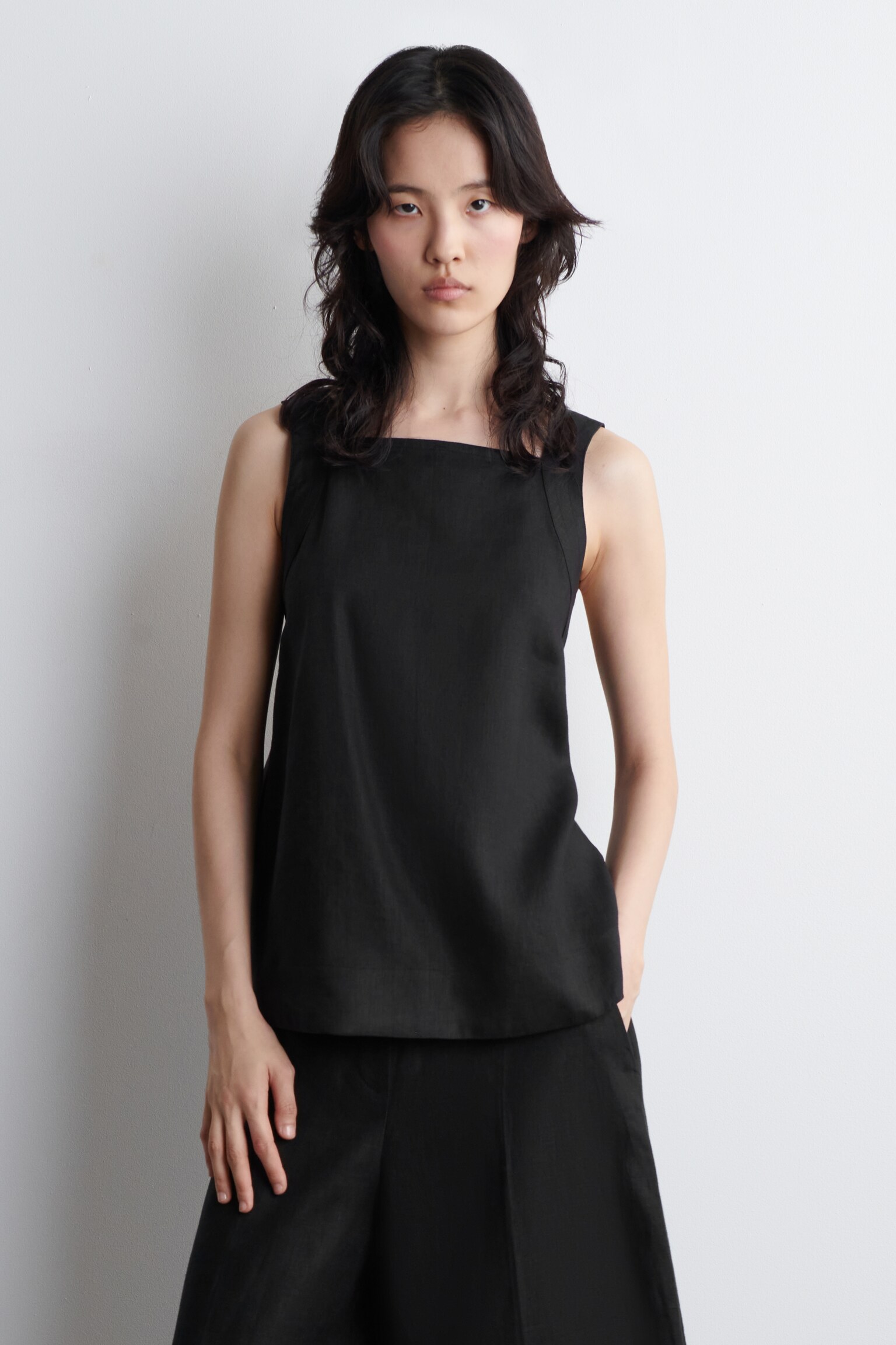 TOP DE LINO CON LAZADA - NEGRO/MARRÓN/MANDARINA - 1