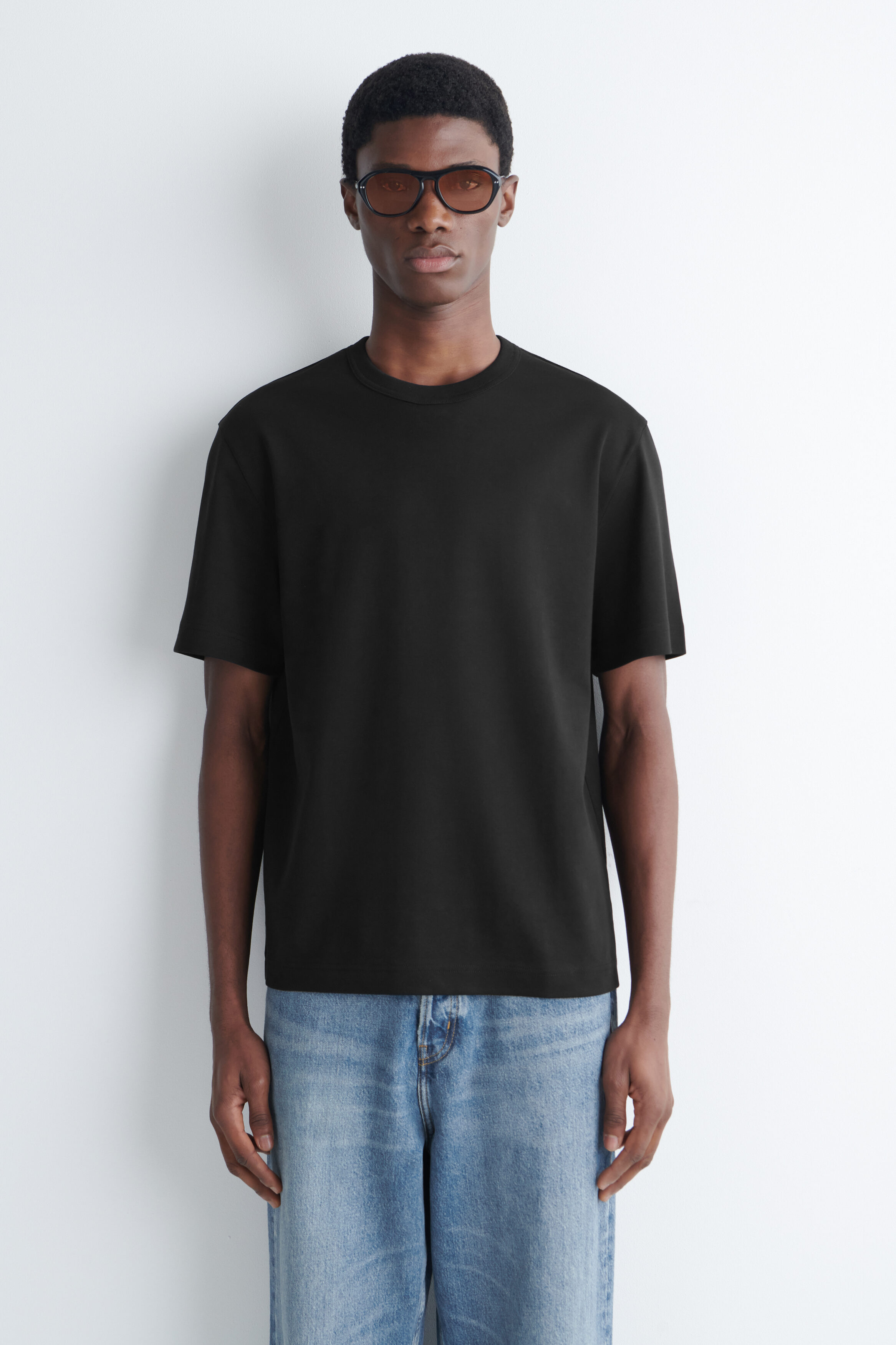 INTERLOCK COTTON CREW-NECK T-SHIRT - BLACK | COS US