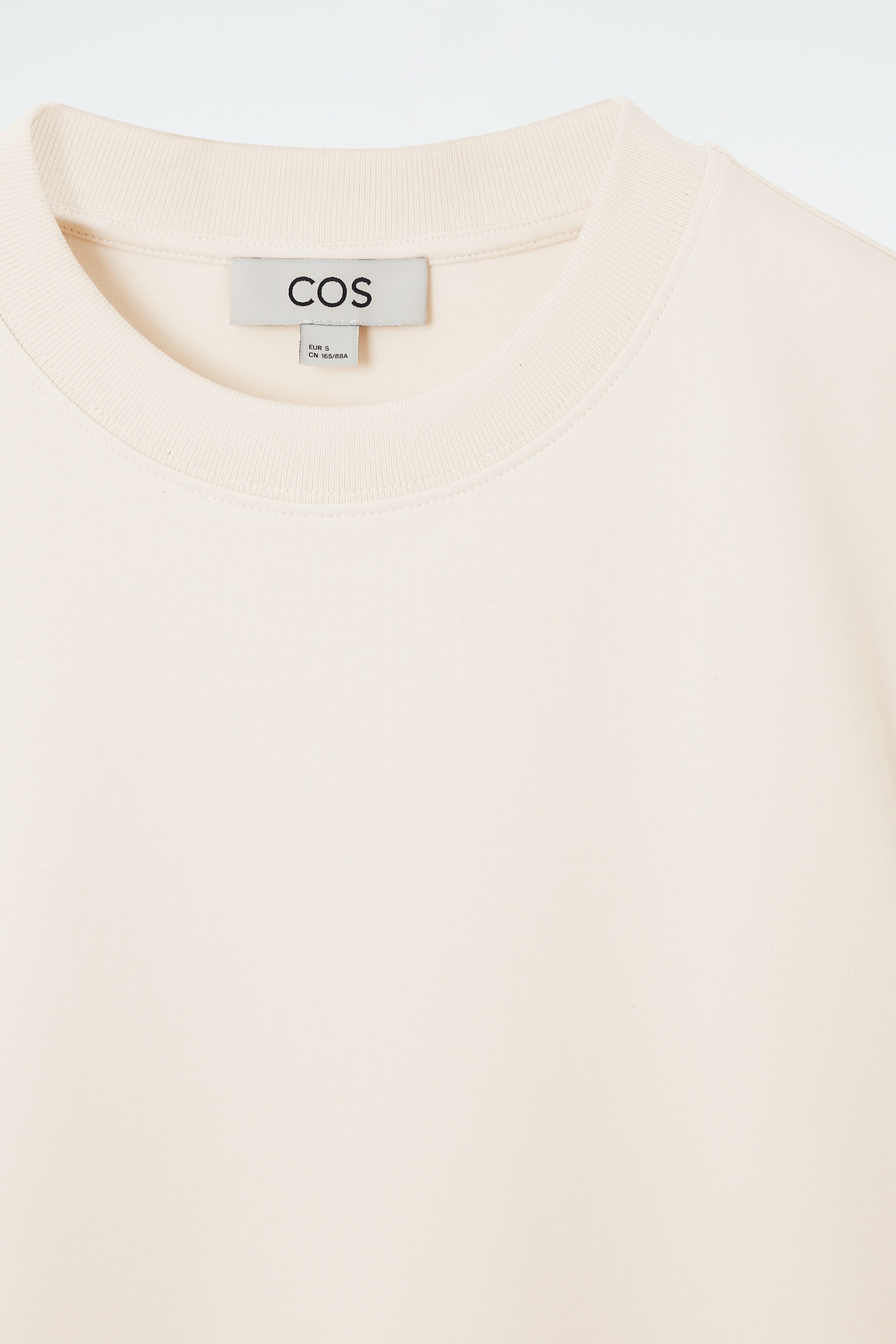 Visualizza immagine più grande: T-SHIRT LINEARE DAL TAGLIO REGOLARE - BEIGE CHIARO - DONNA | H&M IT 6