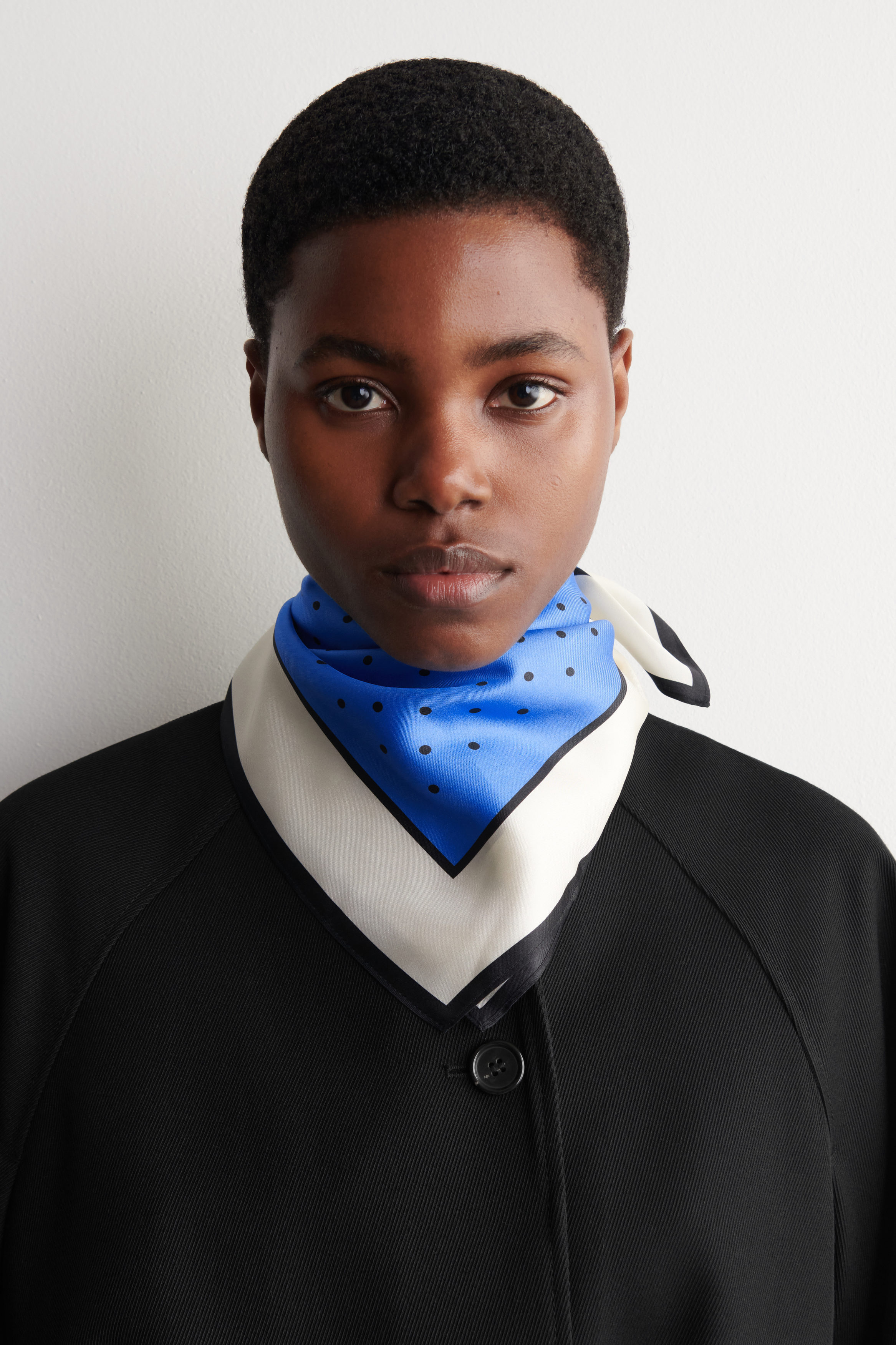 POLKA-DOT SILK SCARF - BLUE / CREAM / POLKA DOT | COS GB