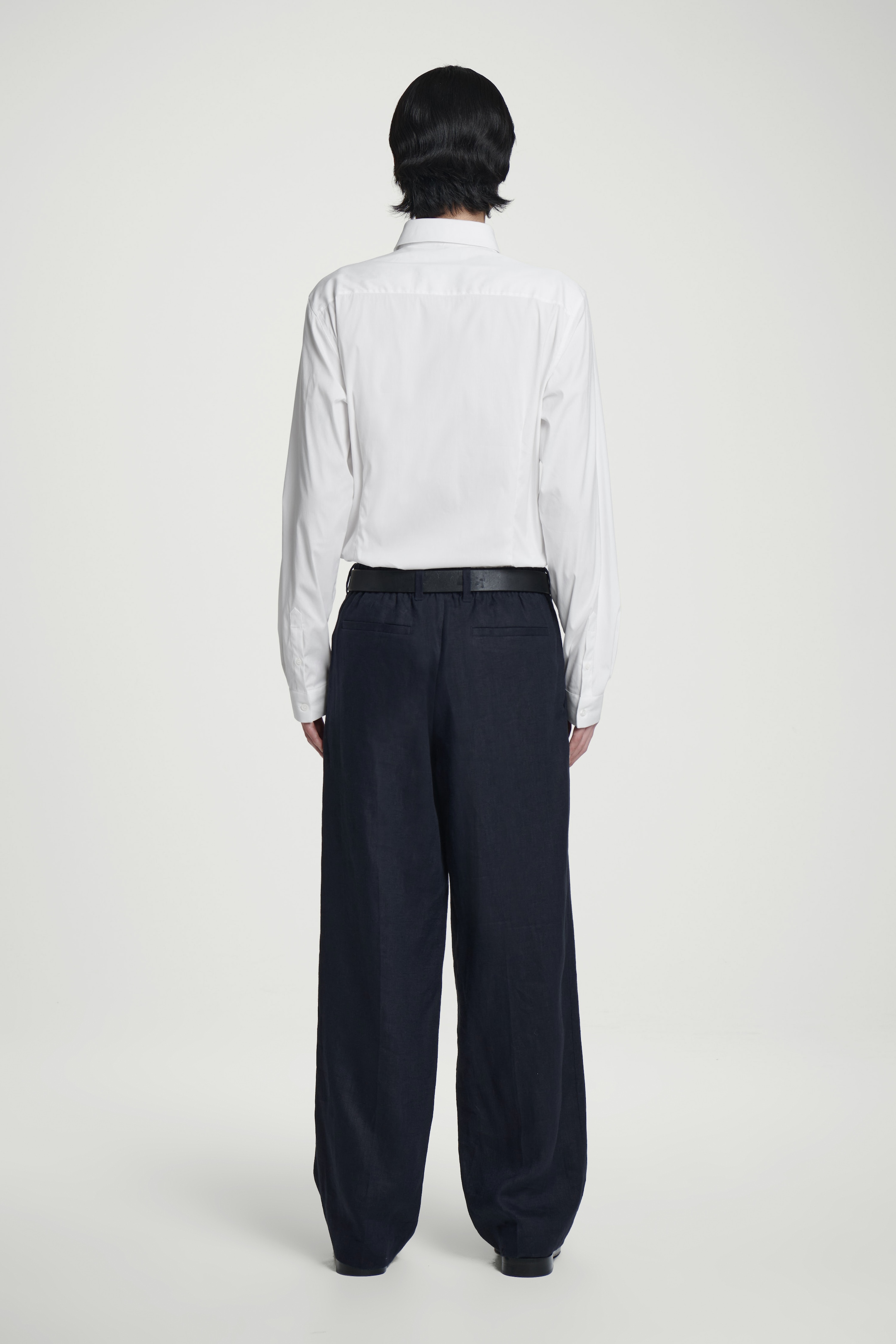 Grösseres Bild ansehen: HEMD AUS POPELINE MIT SCHMALER PASSFORM - WEISS - HERREN | H&M CH 5