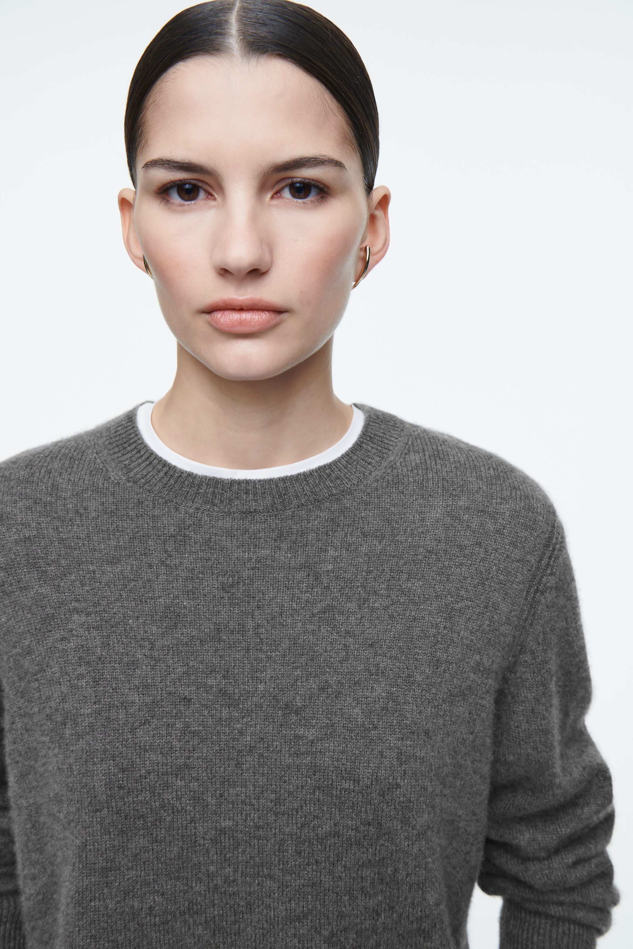 SWETER Z CZYSTEGO KASZMIRU