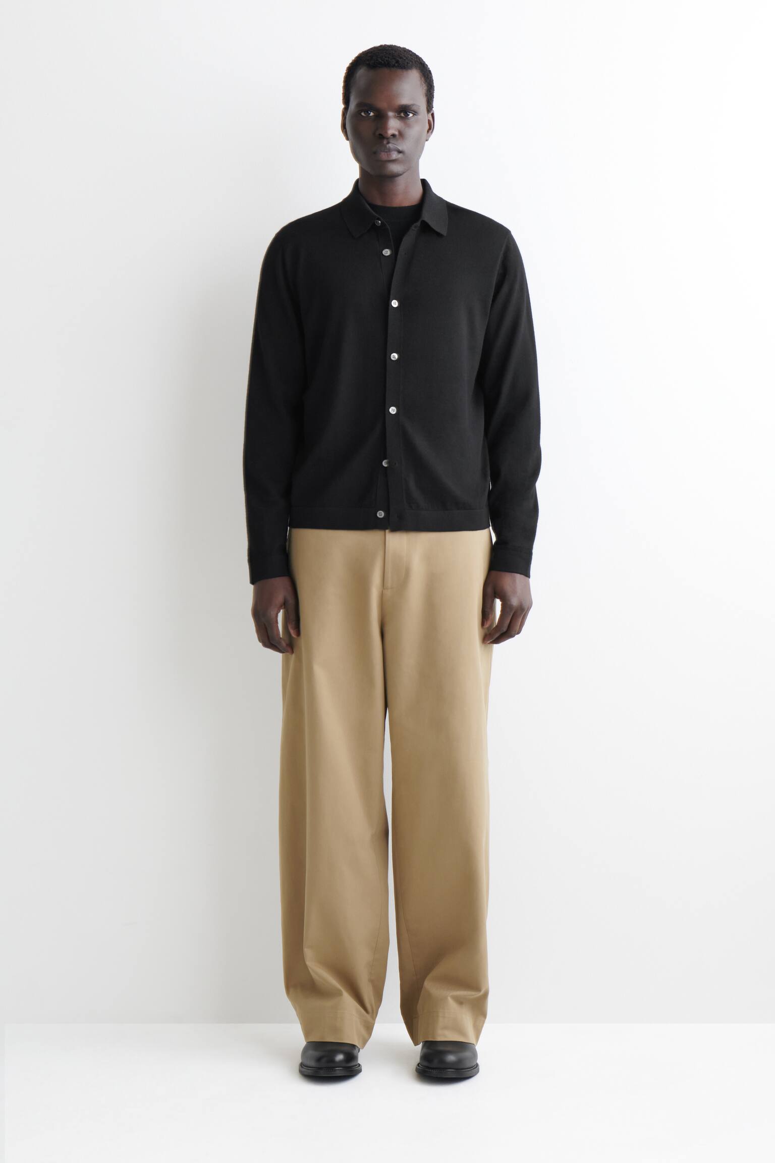 STRIKKET T-SHIRT I MERINOULD - SORT/KOKSGRÅ/BRUNMELERET - 6