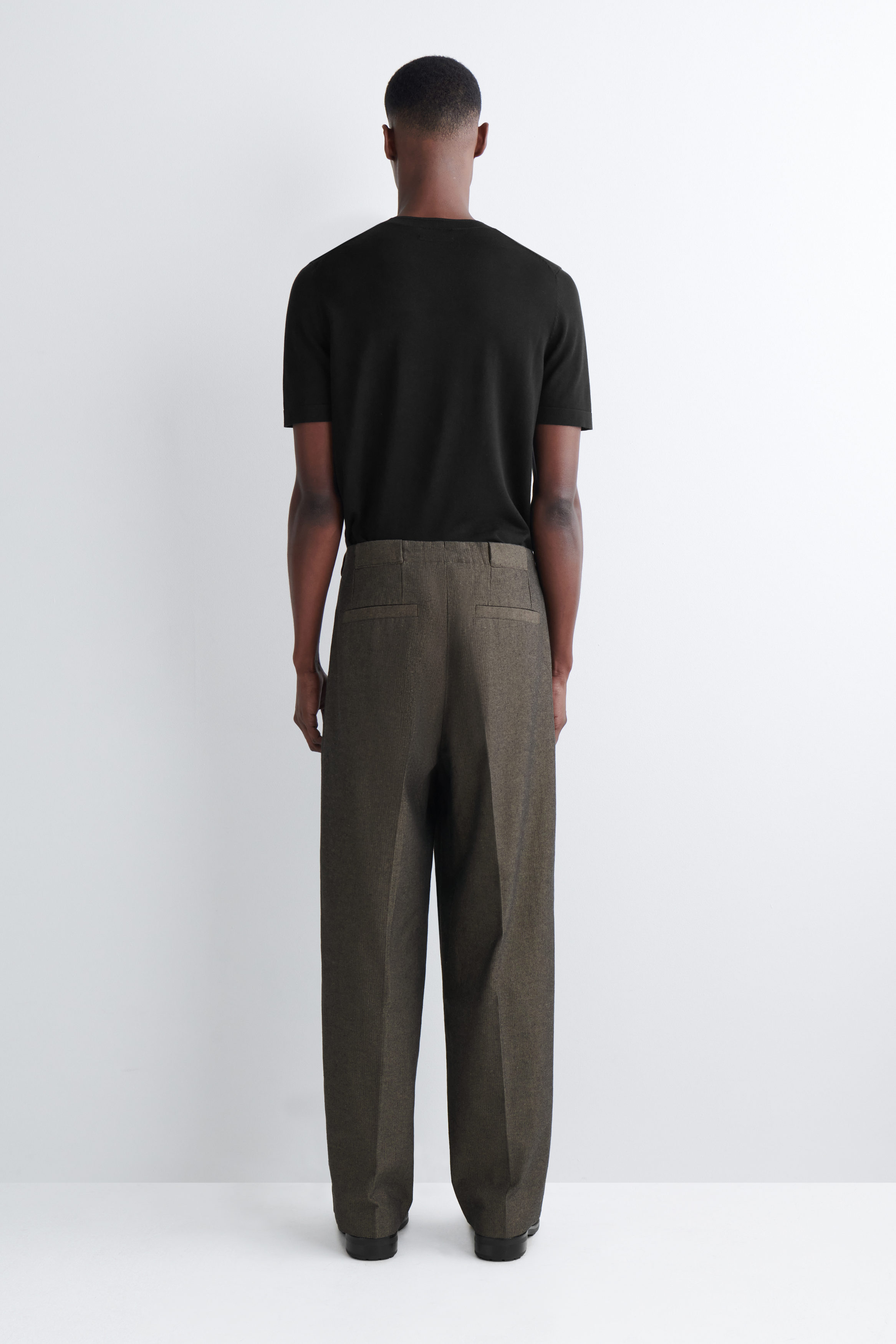 【BROWN】Herringbone side zip wide slacks Spotlight Herringbone Barrel Trousers | Free People
