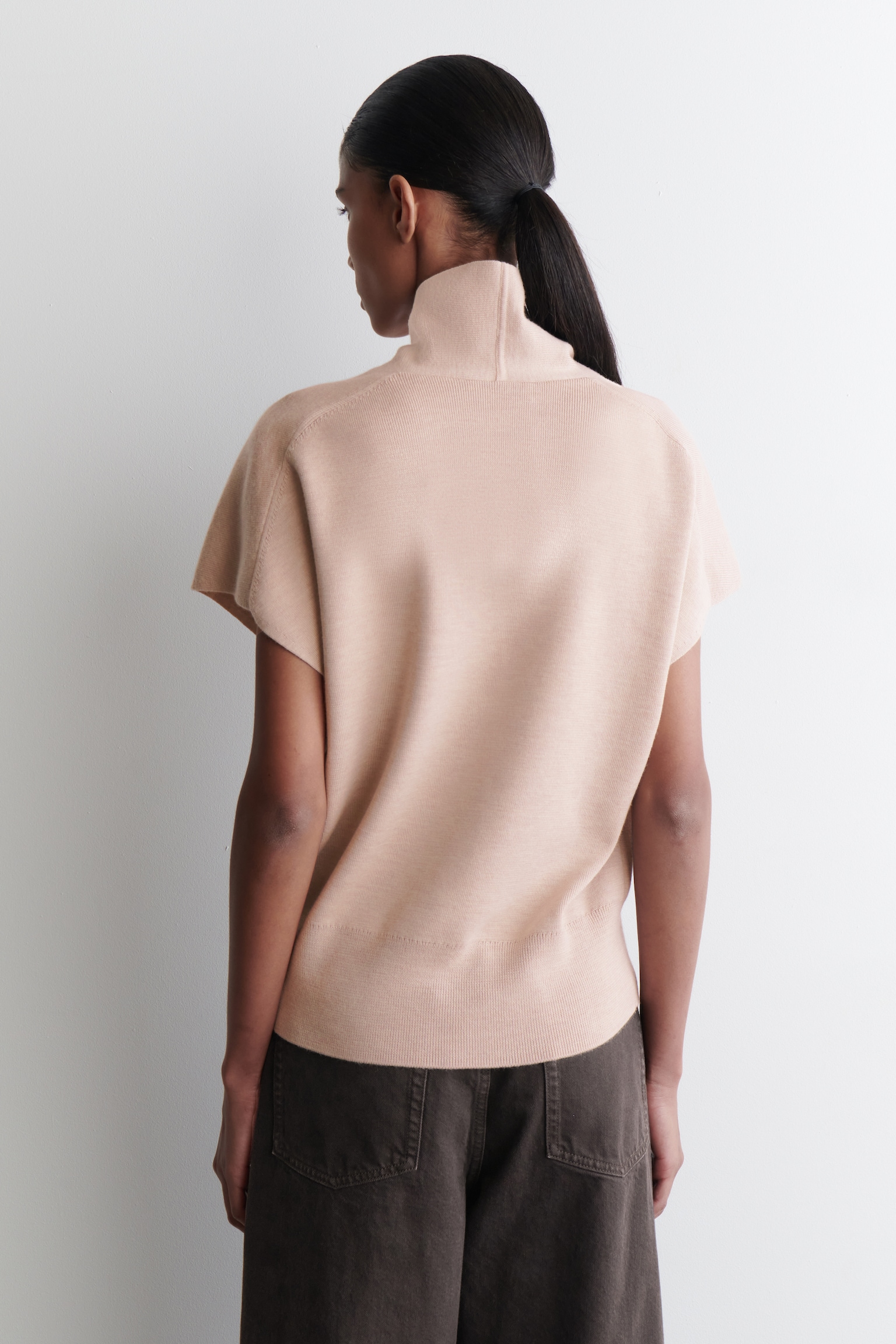 MERINO WOOL V-NECK VEST - BEIGE MÉLANGE/BLACK - 4