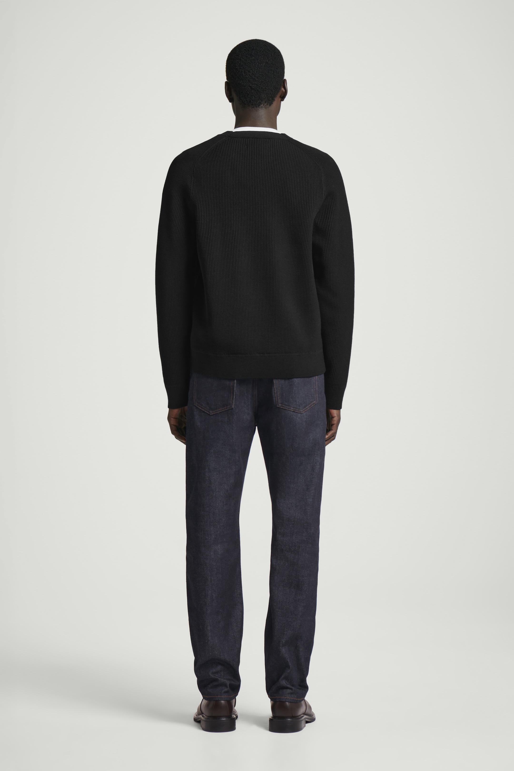 Visualizza immagine più grande: MAGLIONE IN LANA MERINO A COSTE - NERO - UOMO | H&M IT 2