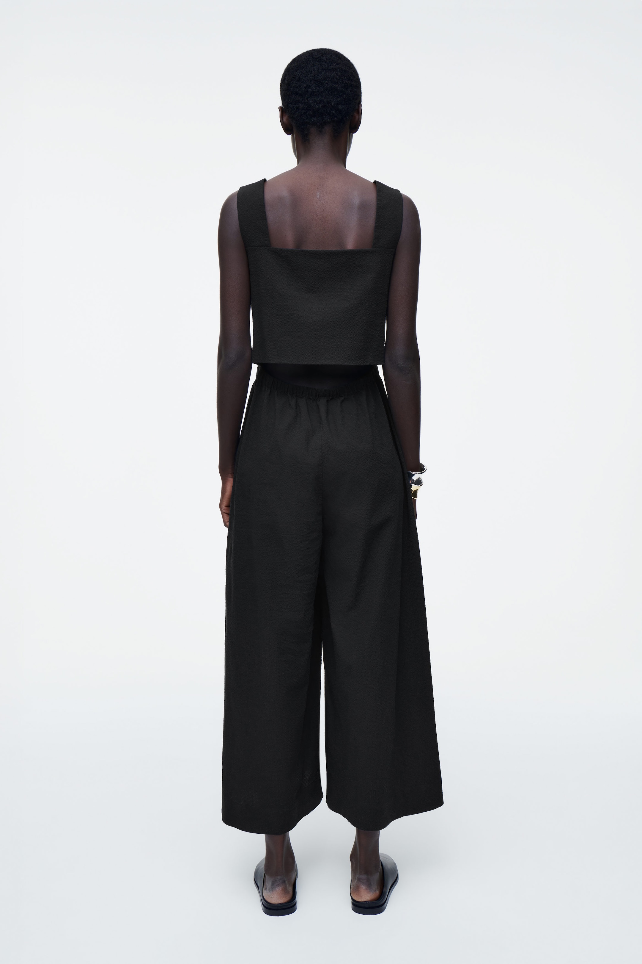 OPEN-BACK SEERSUCKER WIDE-LEG JUMPSUIT