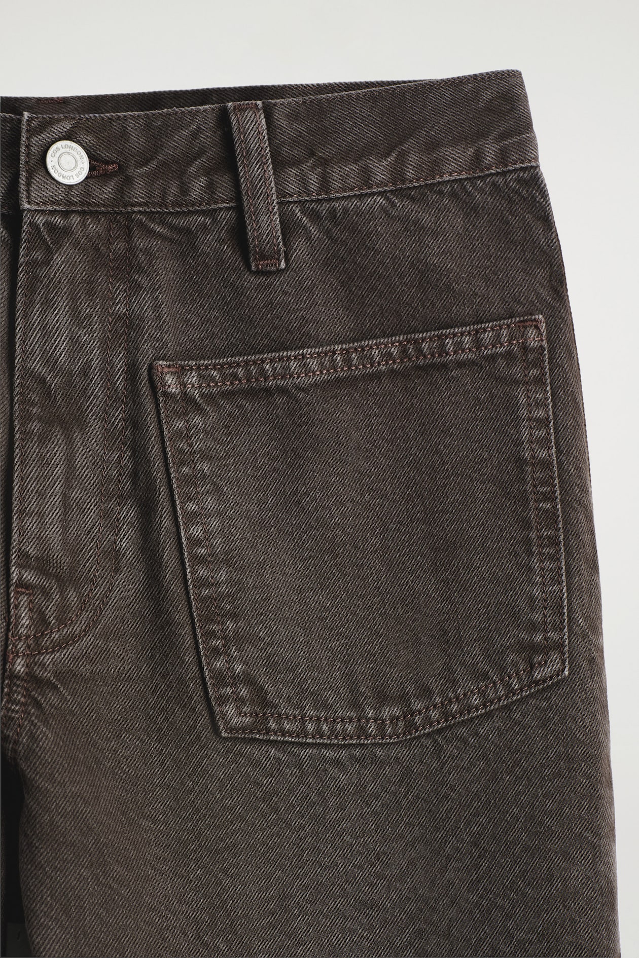 PATCH-POCKET STRAIGHT-LEG JEANS — BROWN