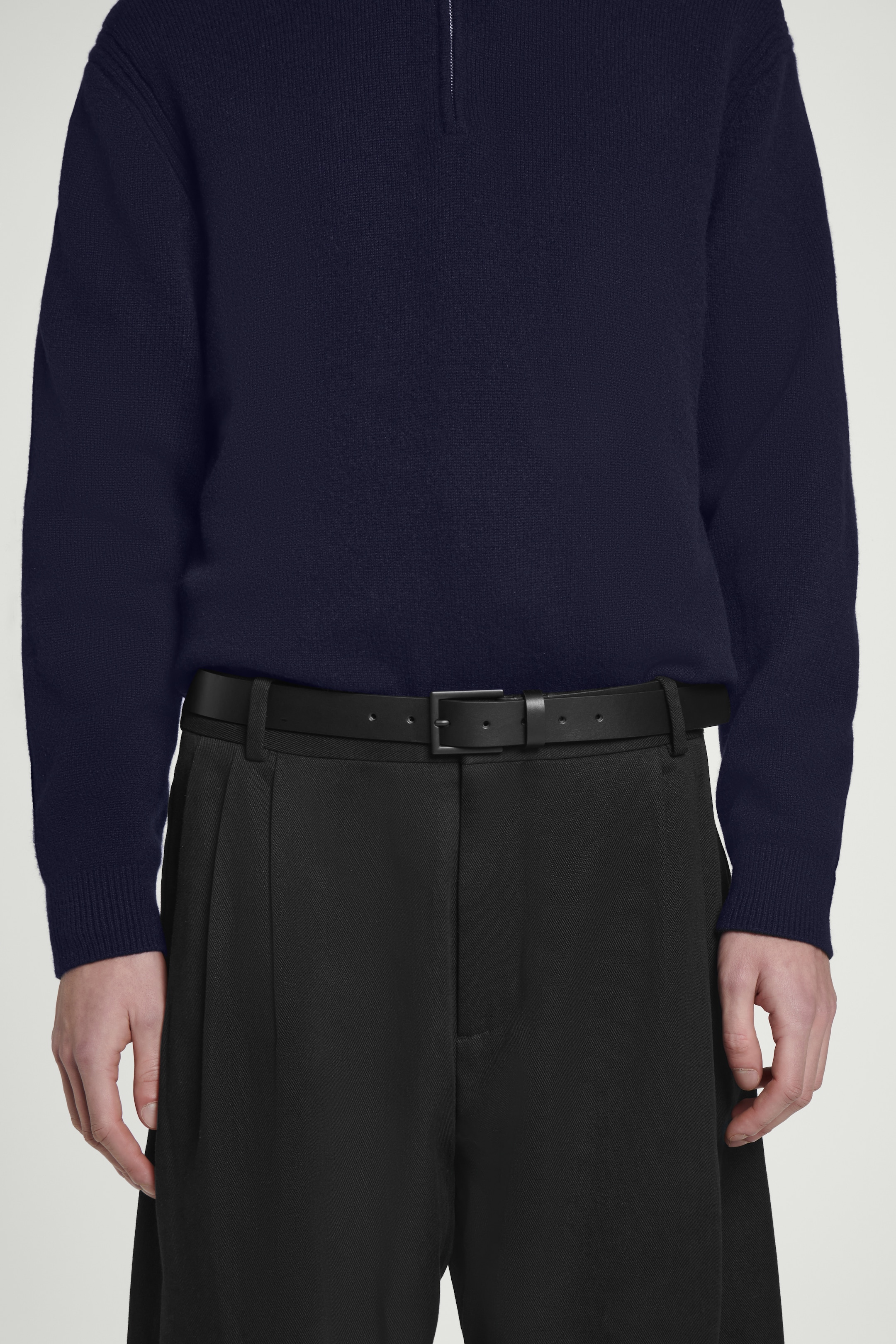 Visualizza immagine più grande: CINTURA IN PELLE OPACA - NERO - UOMO | H&M IT 1