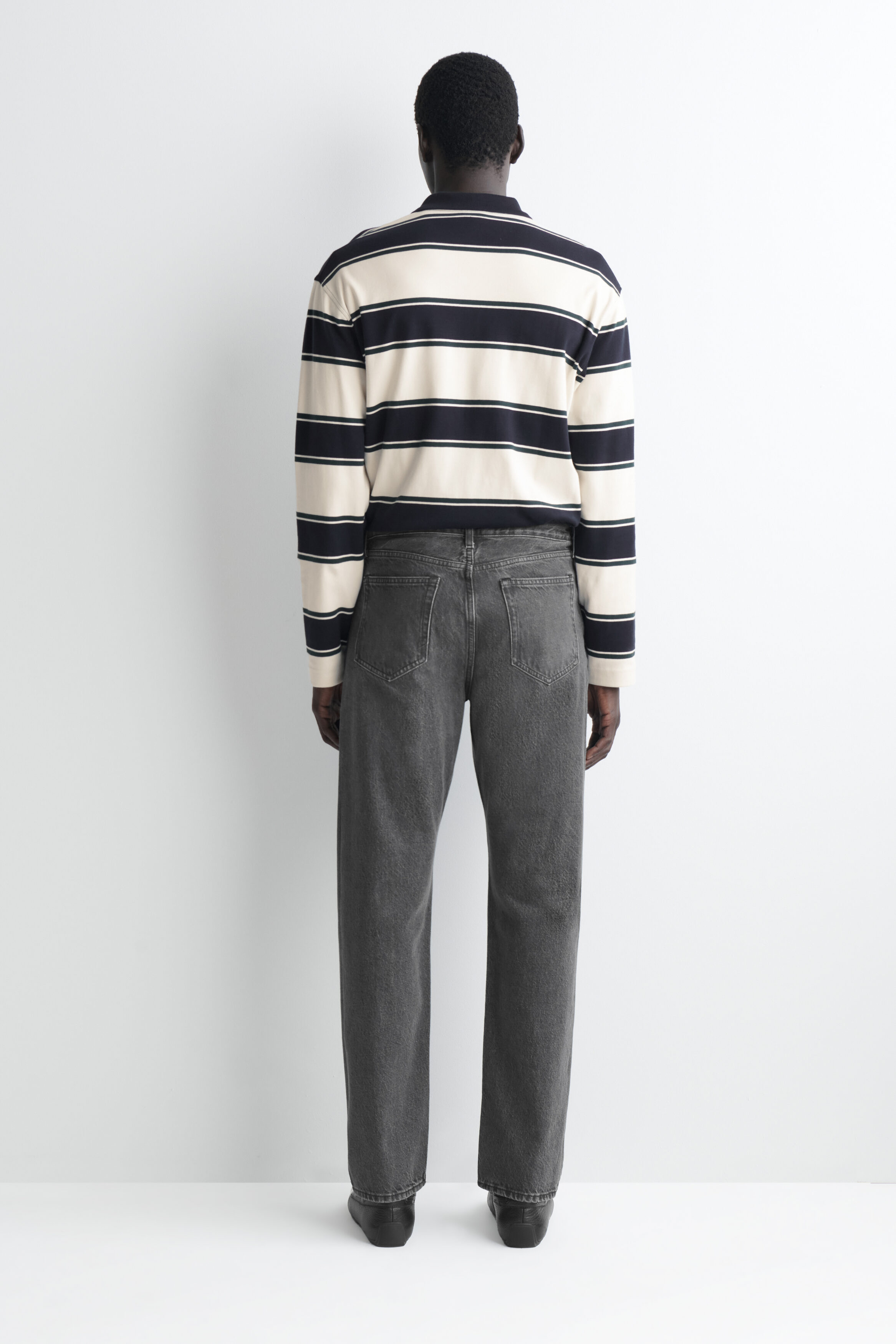SIGNATURE REGULAR-FIT STRAIGHT-LEG JEANS - thumbnail 4