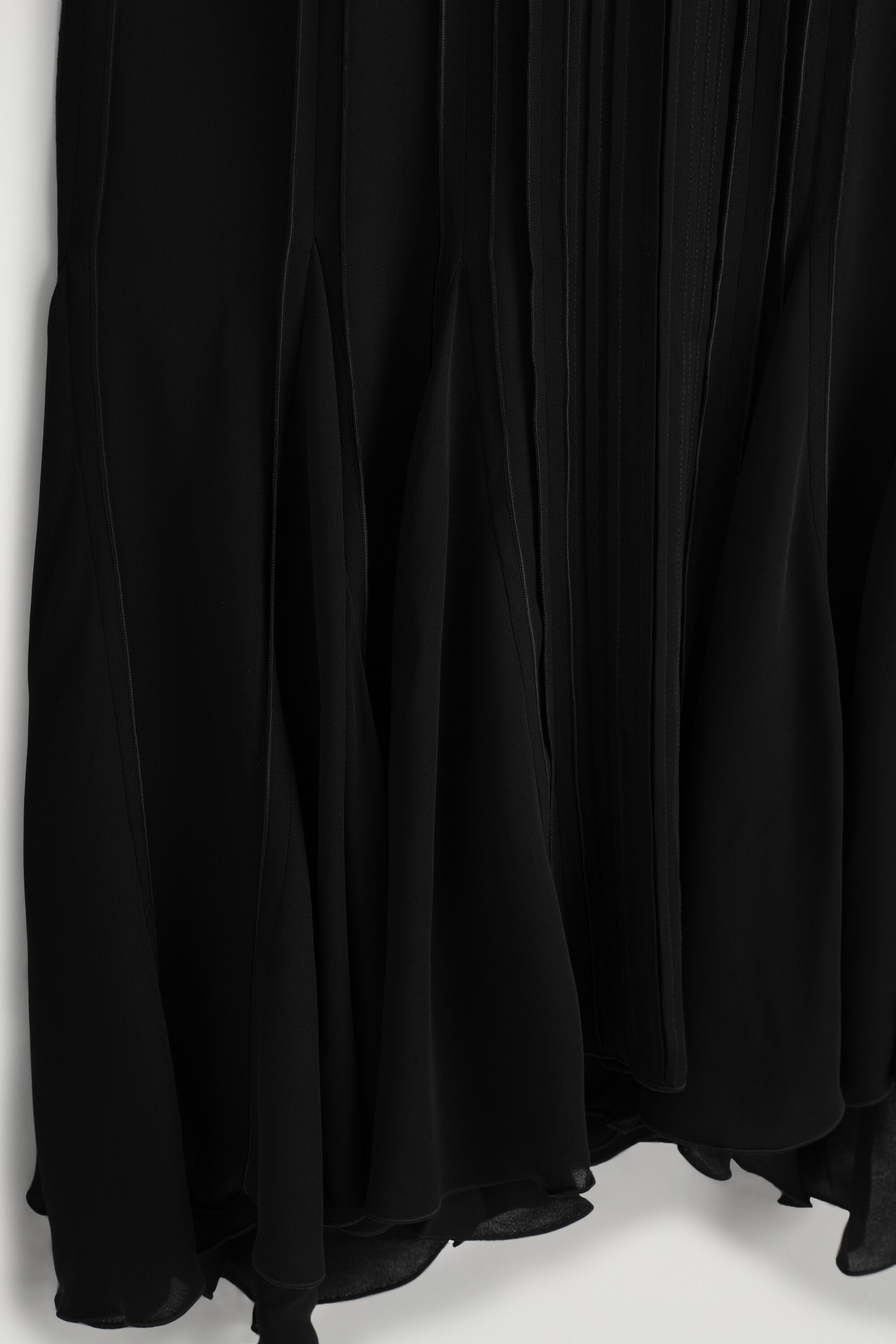 VOLUMINOUS PLEATED MIDI SKIRT thumbnail 8
