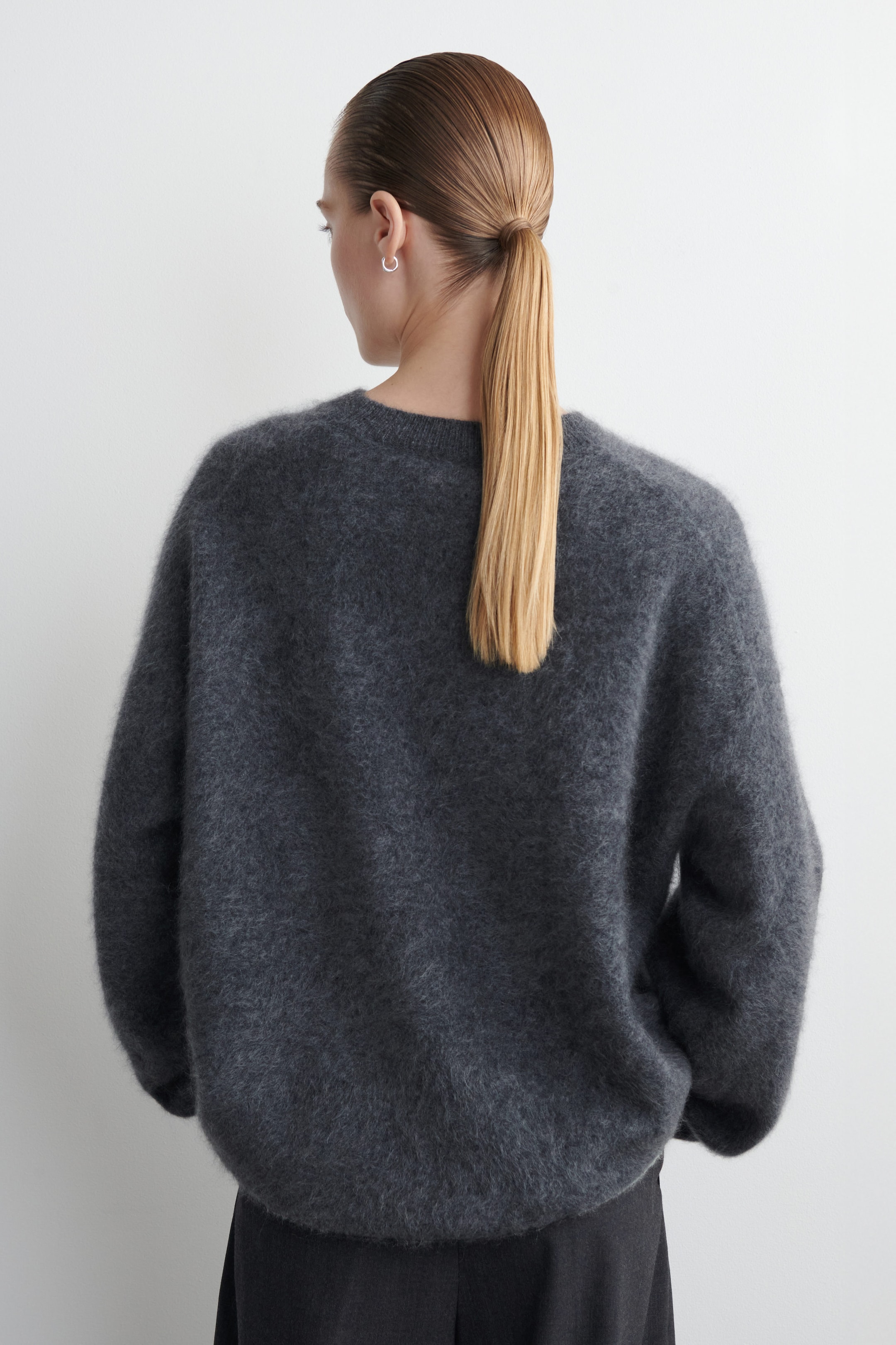 BRUSHED-CASHMERE CREW-NECK JUMPER