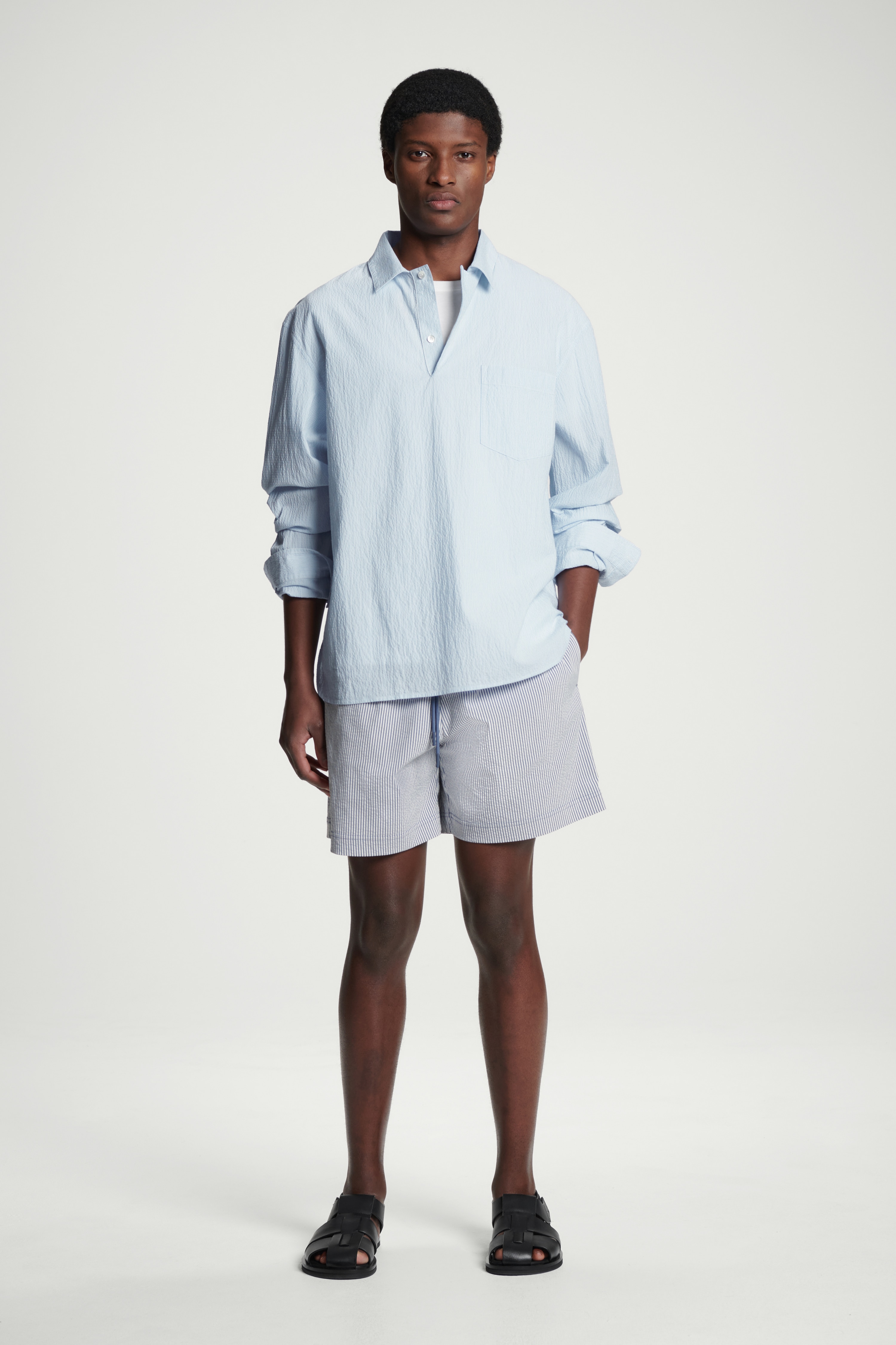 STRIPED SEERSUCKER SWIM SHORTS - BLUE / STRIPED