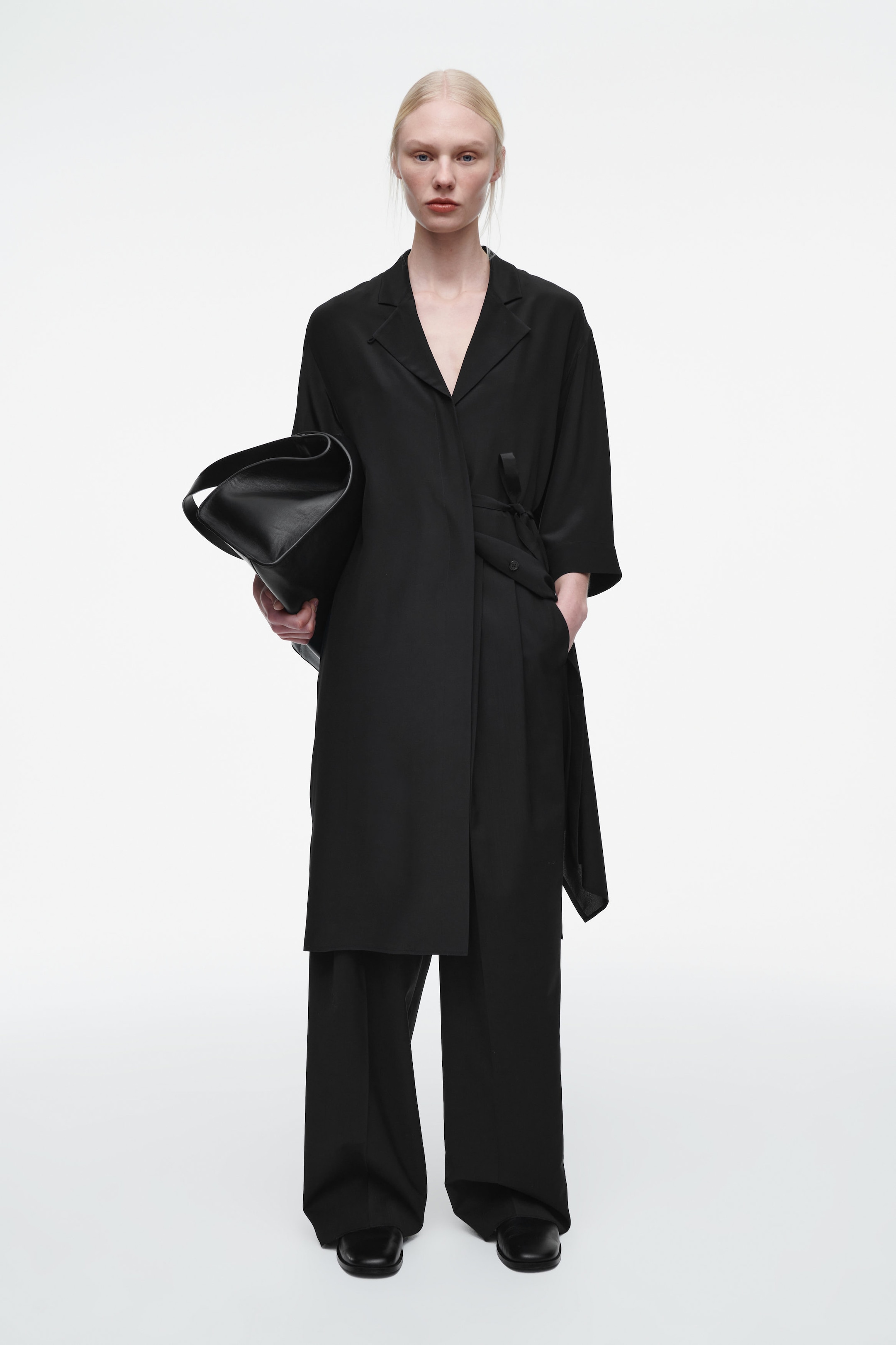VESTIDO CAMISERO DE SEDA CON CINTURÓN