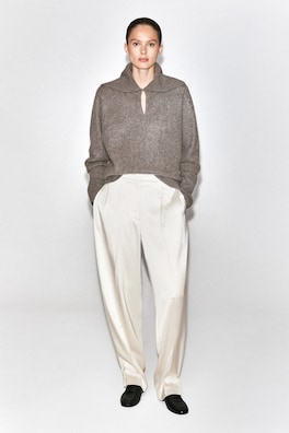 V-DETAIL PURE CASHMERE MOCK-NECK SWEATER — MOCHA 2