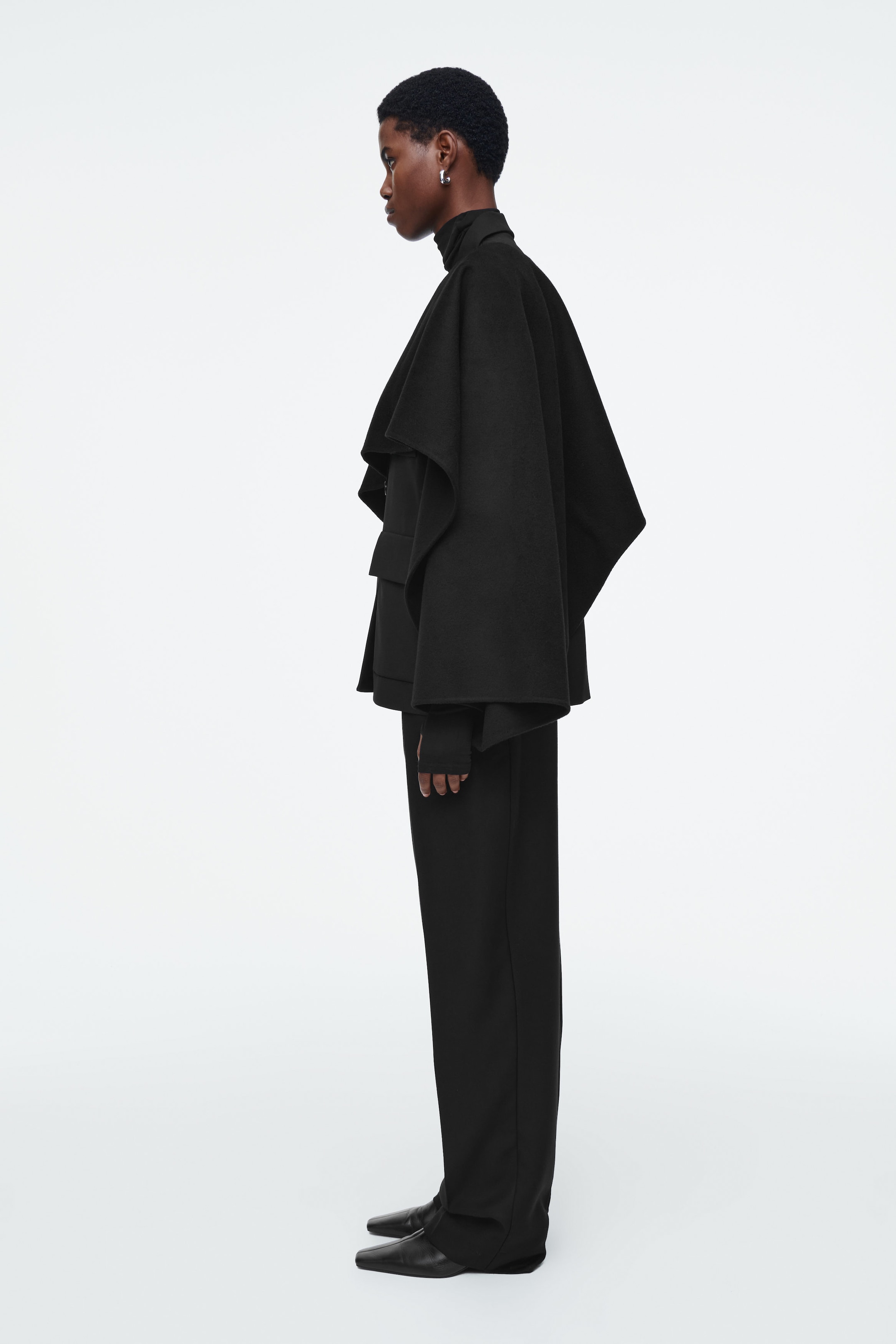 DOUBLE-FACED WOOL HYBRID CAPE