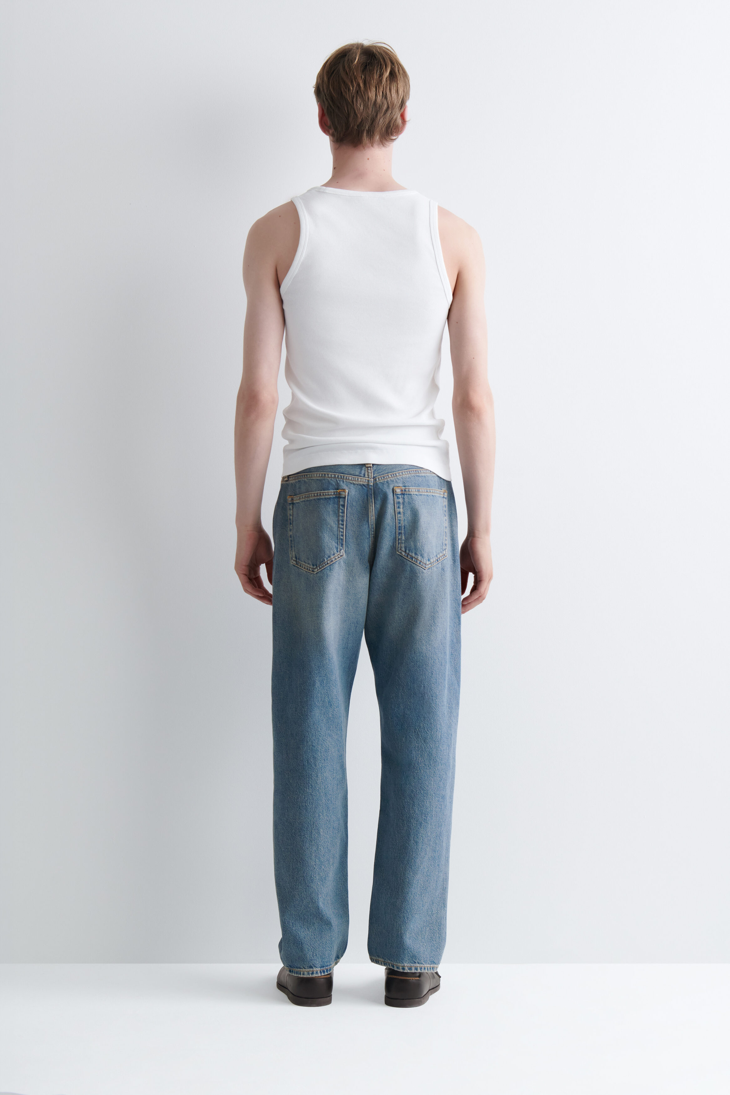 SIGNATURE REGULAR-FIT STRAIGHT-LEG JEANS - thumbnail 10
