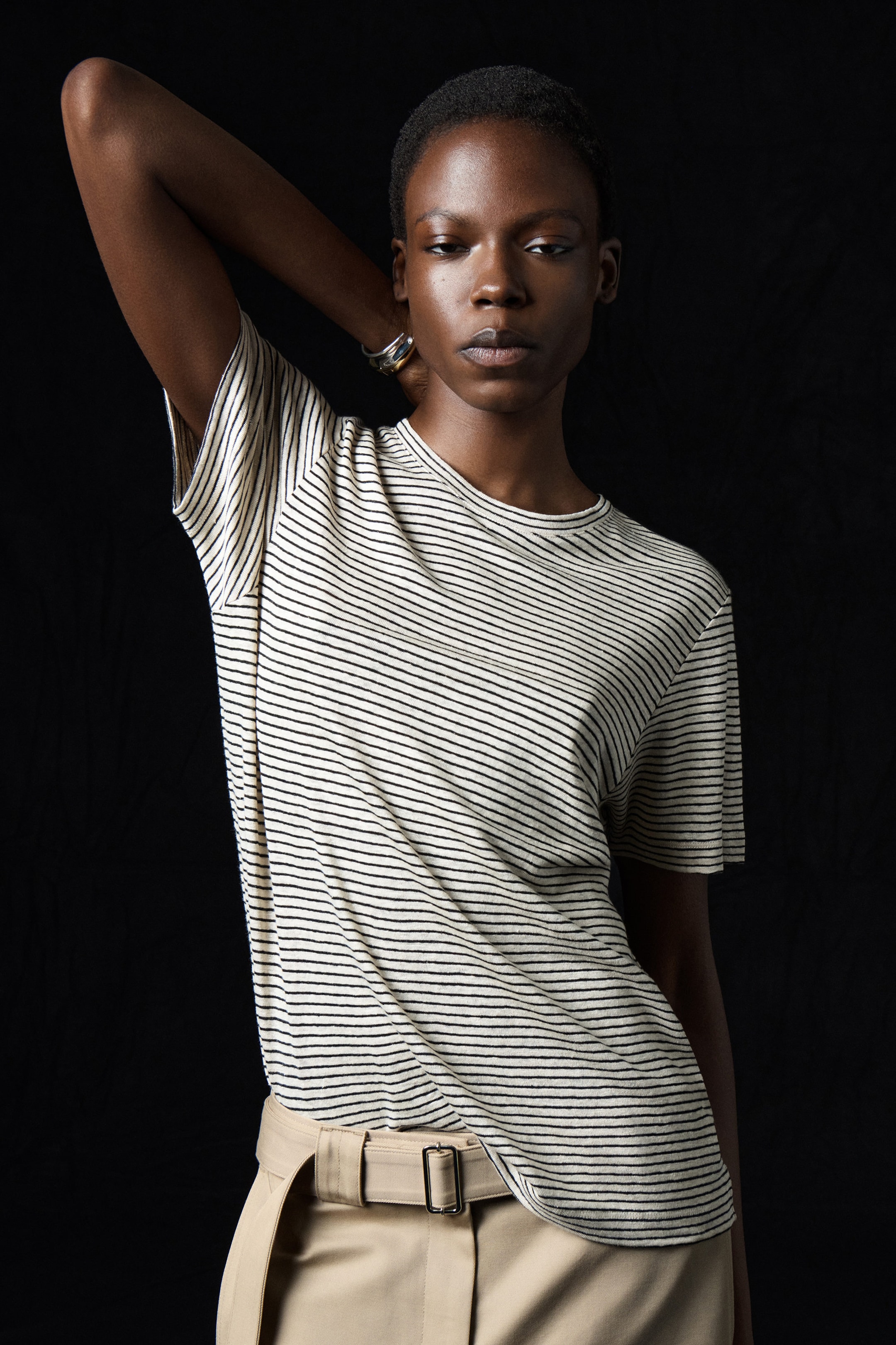 CREW-NECK LINEN T-SHIRT