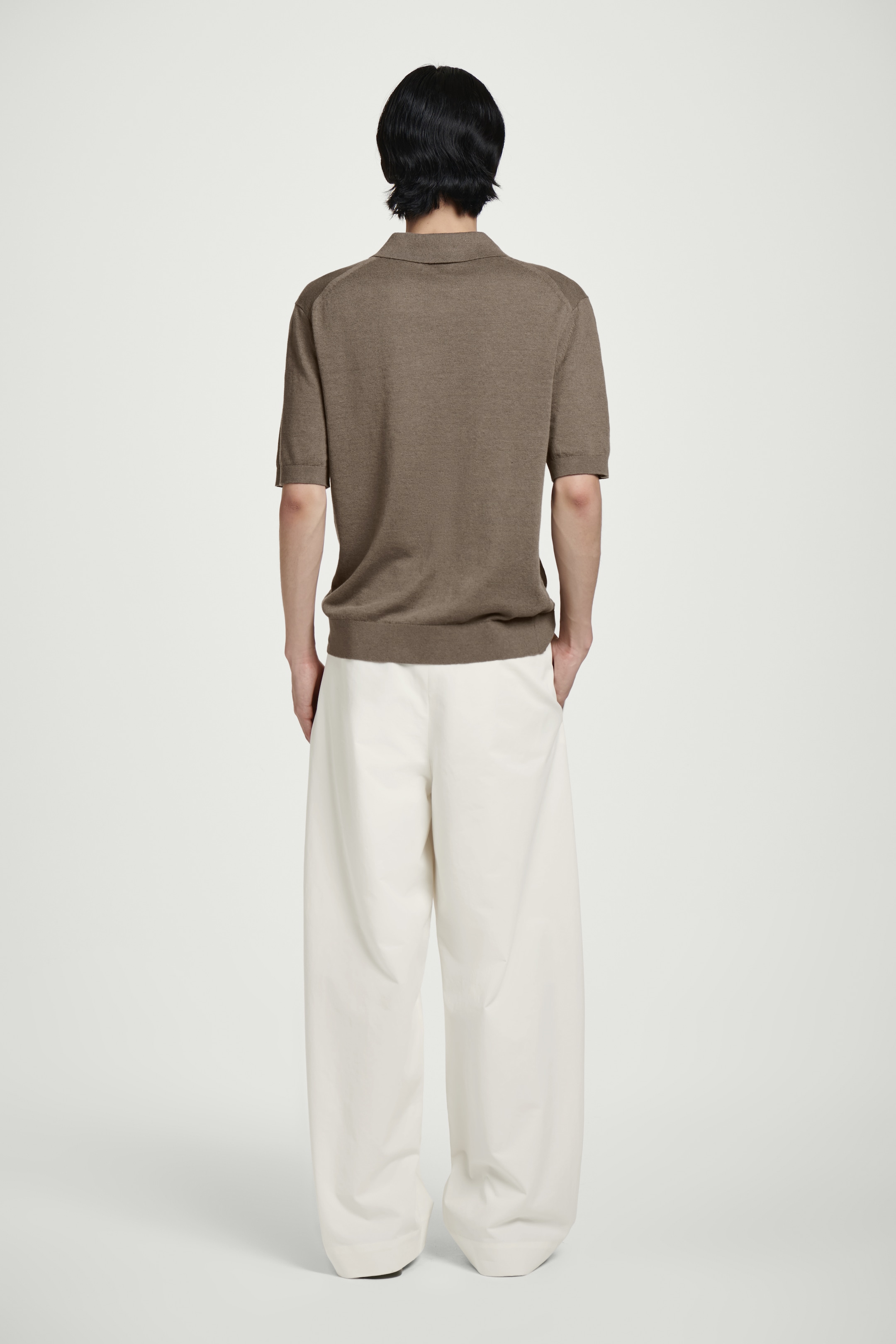 Grotere afbeelding bekijken: GEBREIDE LINNEN POLOSHIRT - DONKER MOL - HEREN | H&M BE 3