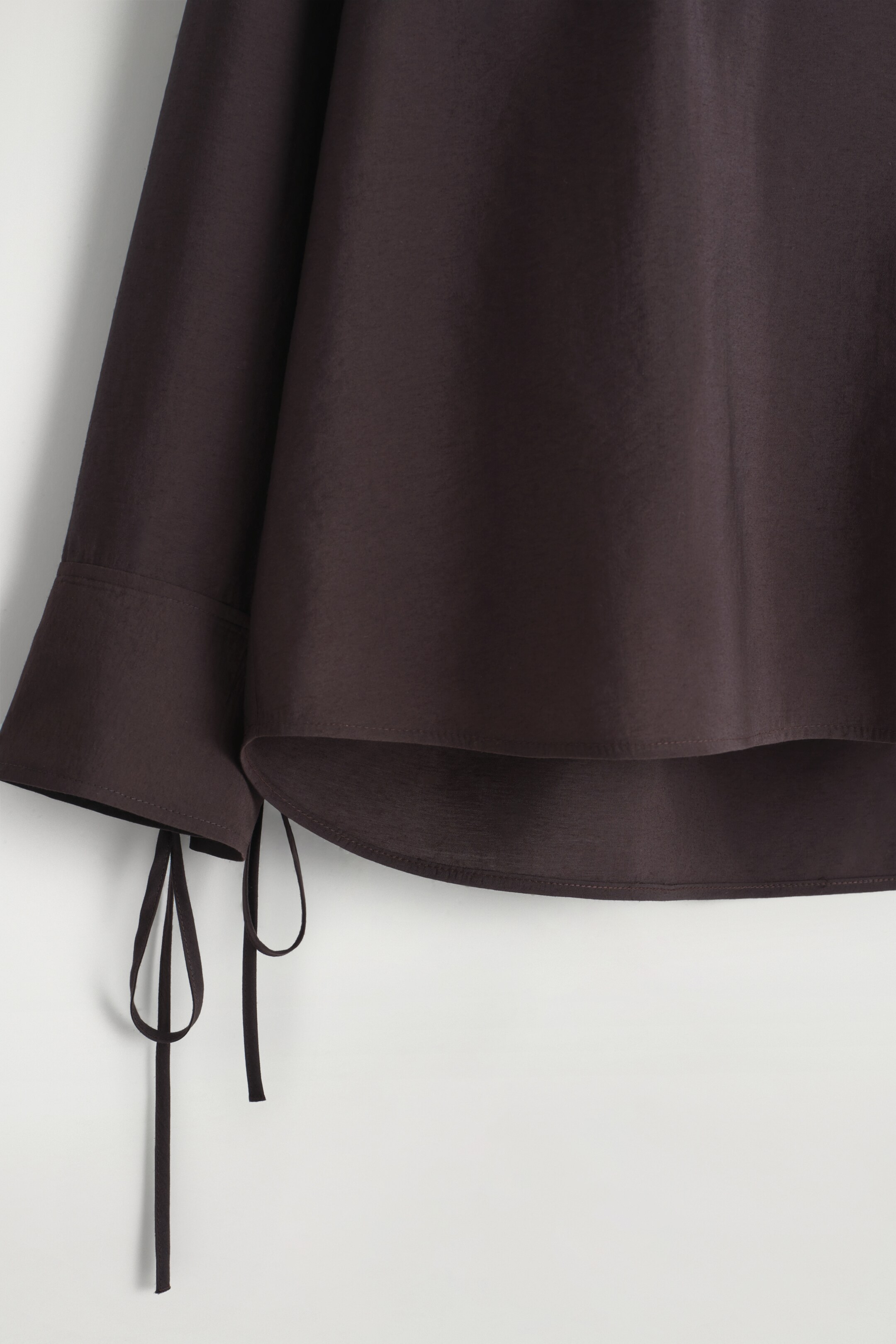 Vezi imaginea mai mare: BLUZĂ DIN MODAL CU GULER LAT - MARRON ÎNCHIS - FEMEI | H&M RO 9