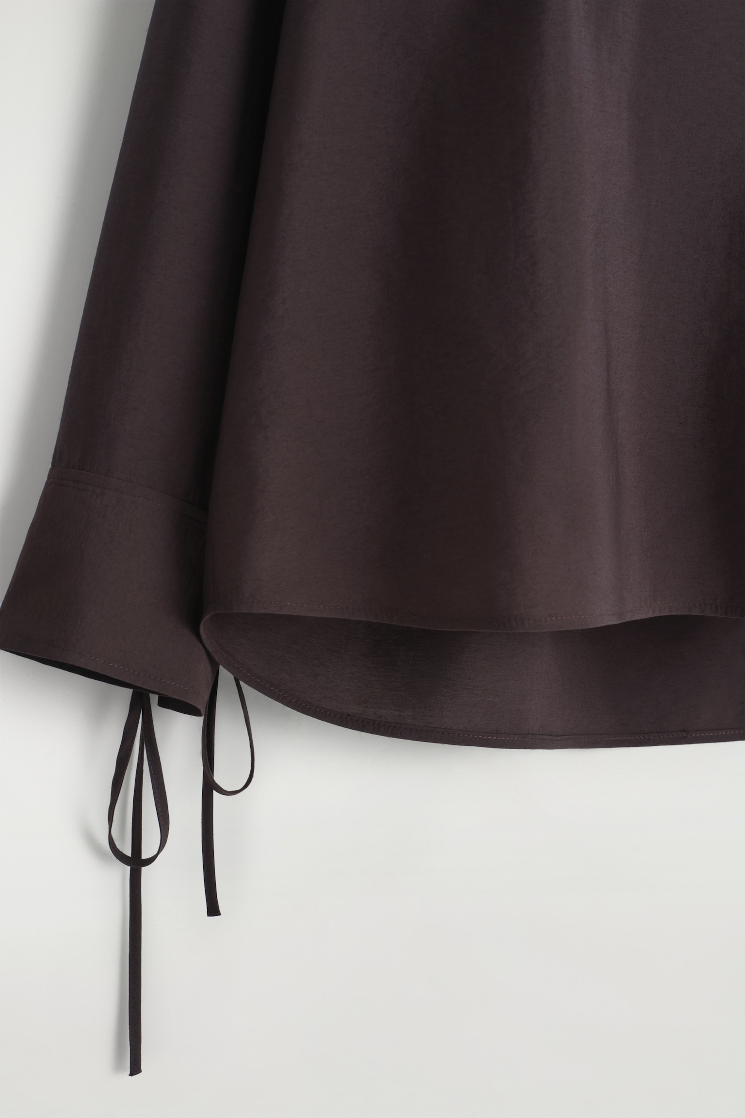 WIDE-COLLAR MODAL BLOUSE - DARK BROWN/ECRU - 8